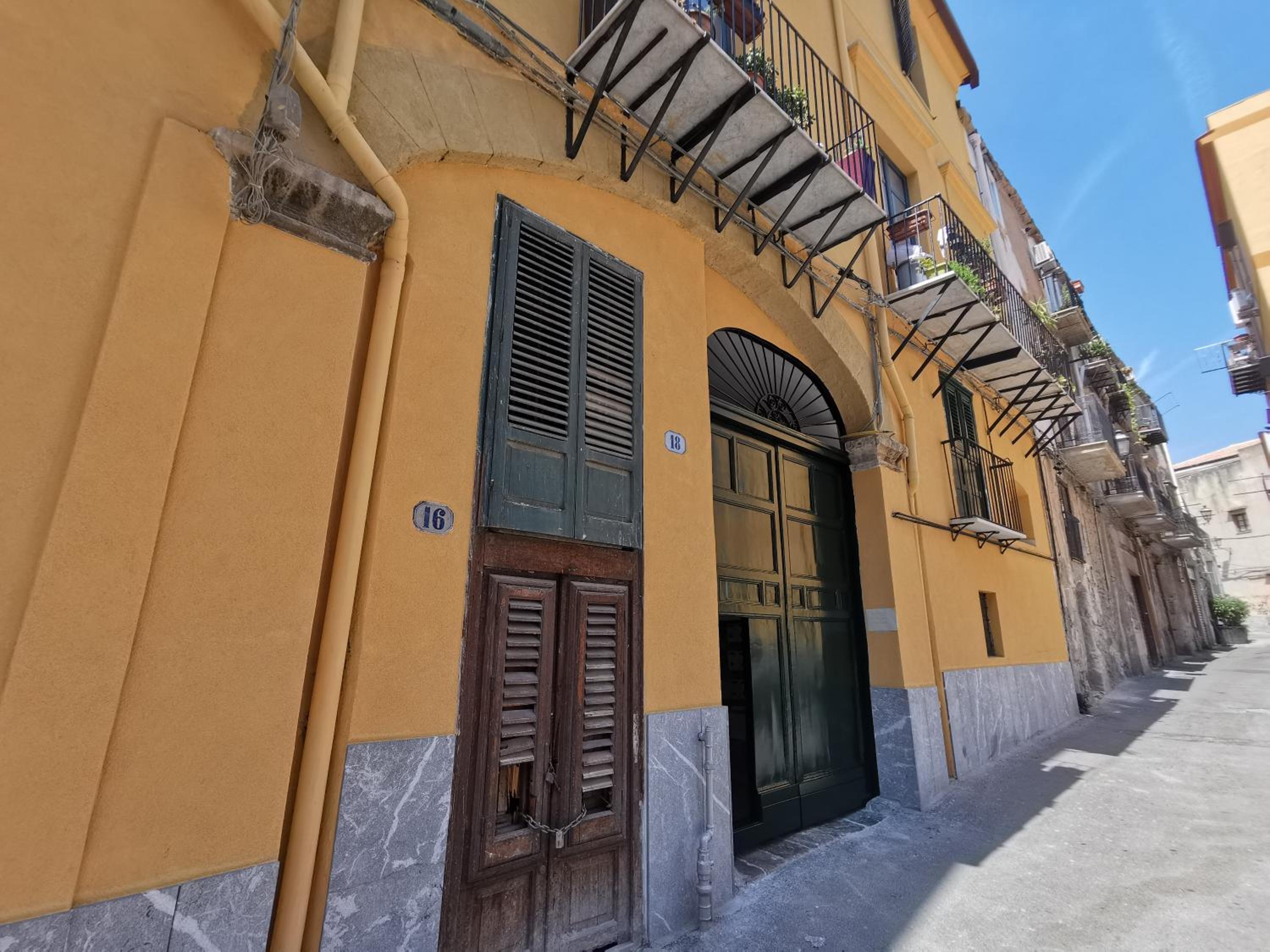 Vicolo Paternò Apartments view 2