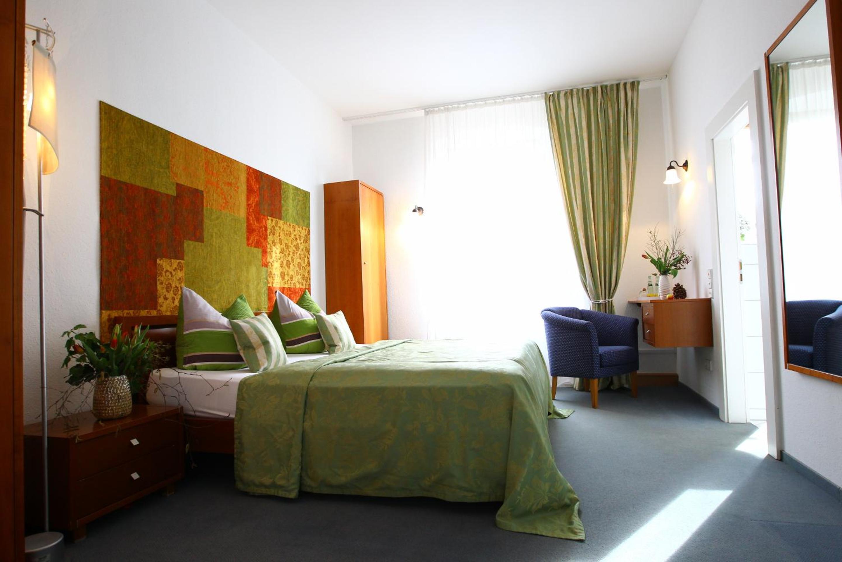 Eventlocation Mieten und Übernachten im Schloss nähe 07407 Rudolstadt