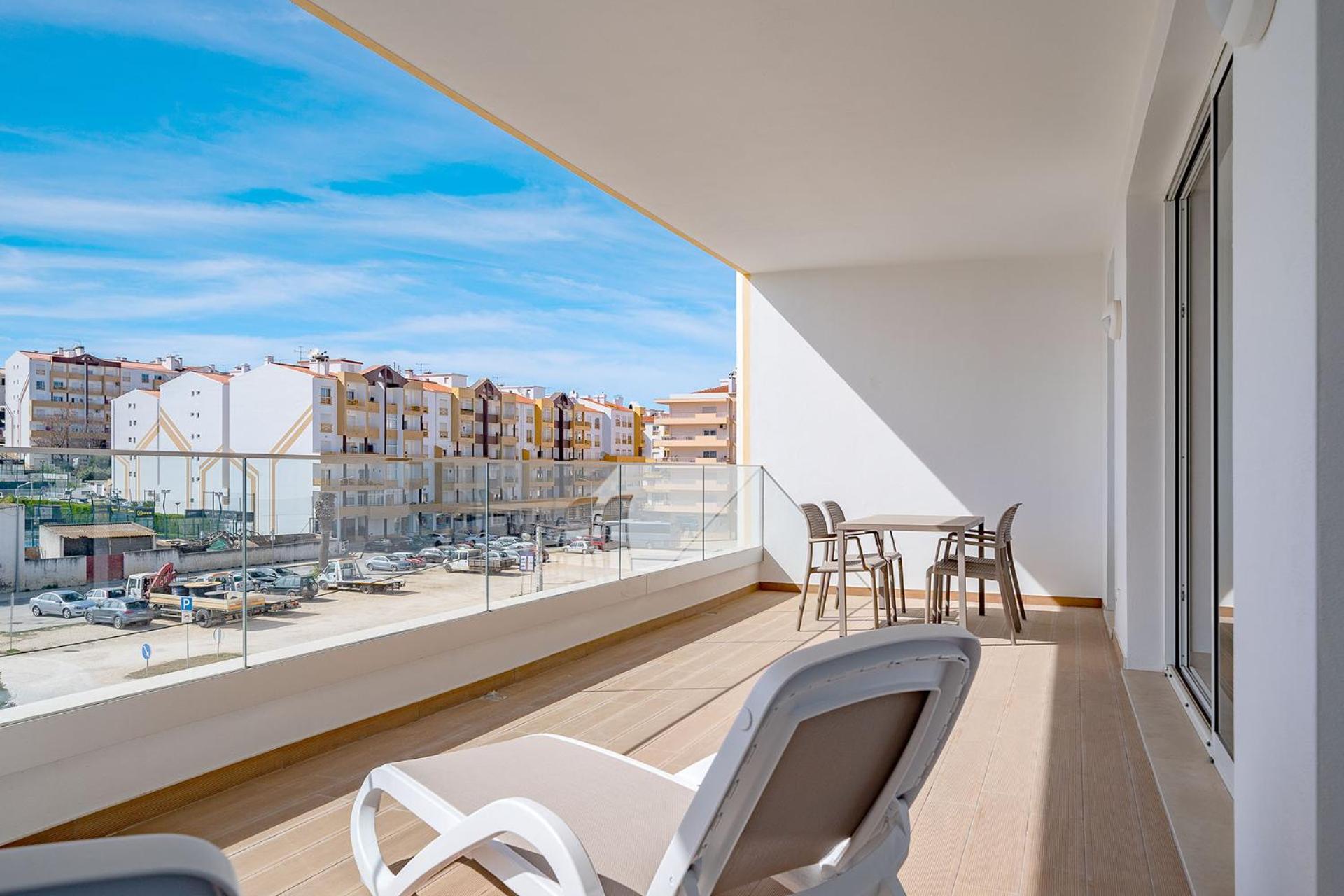 Lagos Marina View 11 With Pool by Homing view 5