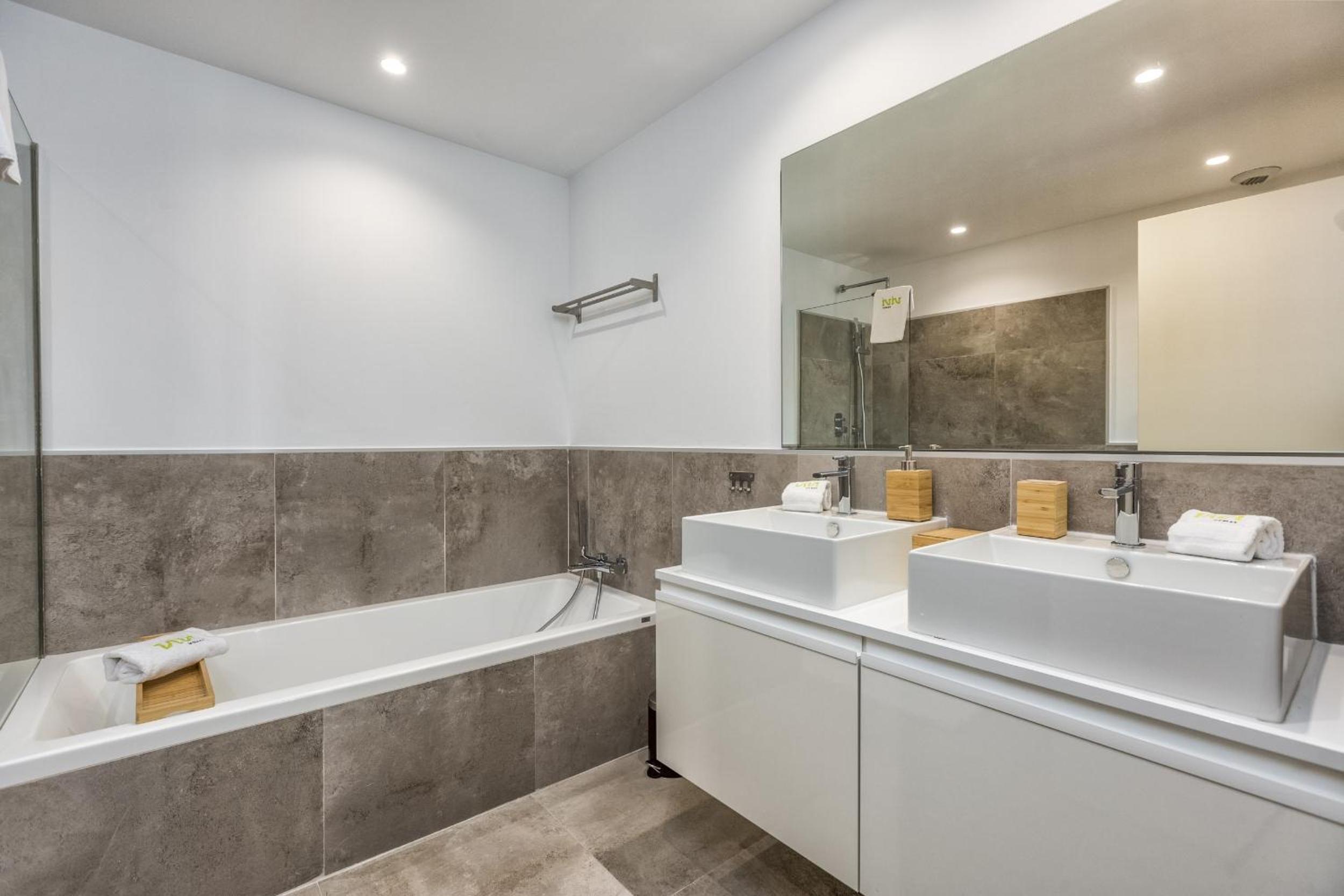 ViVi Homes - Sara Pool, Terrace, Golf & Beach