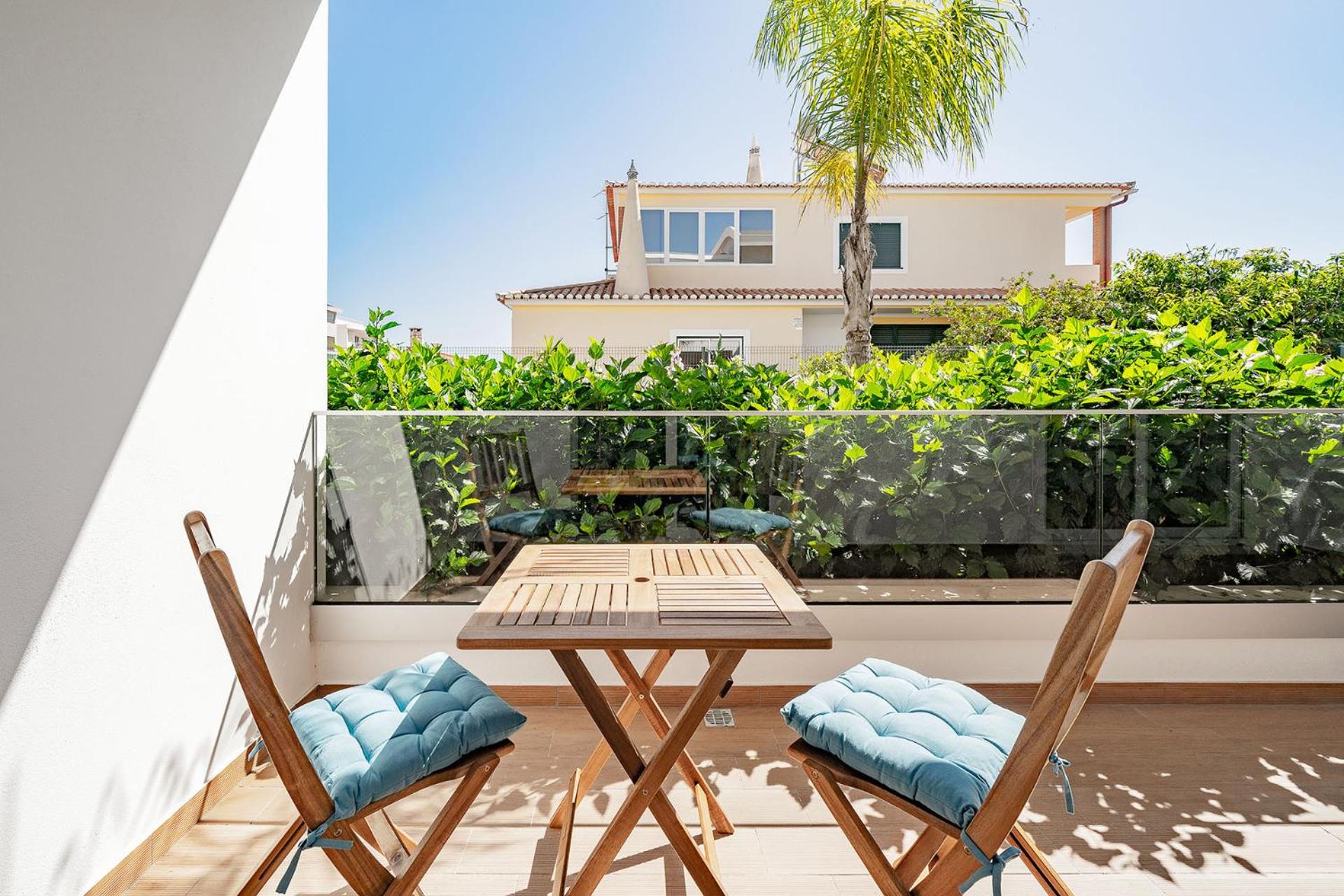 Lagos Design Apartment 1 With Pool by Homing view 5
