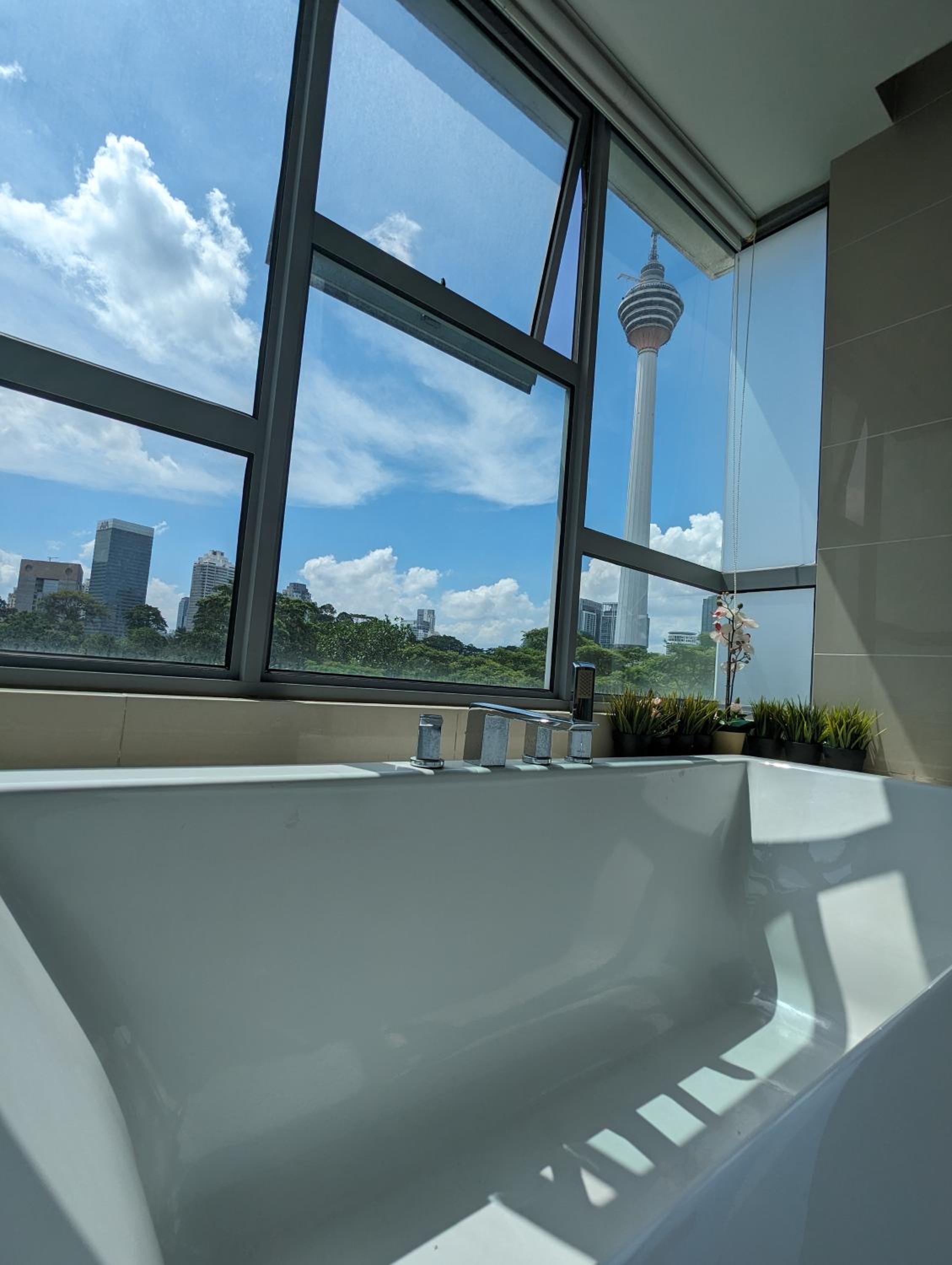 Suasana Bukit Ceylon by The Pureloft