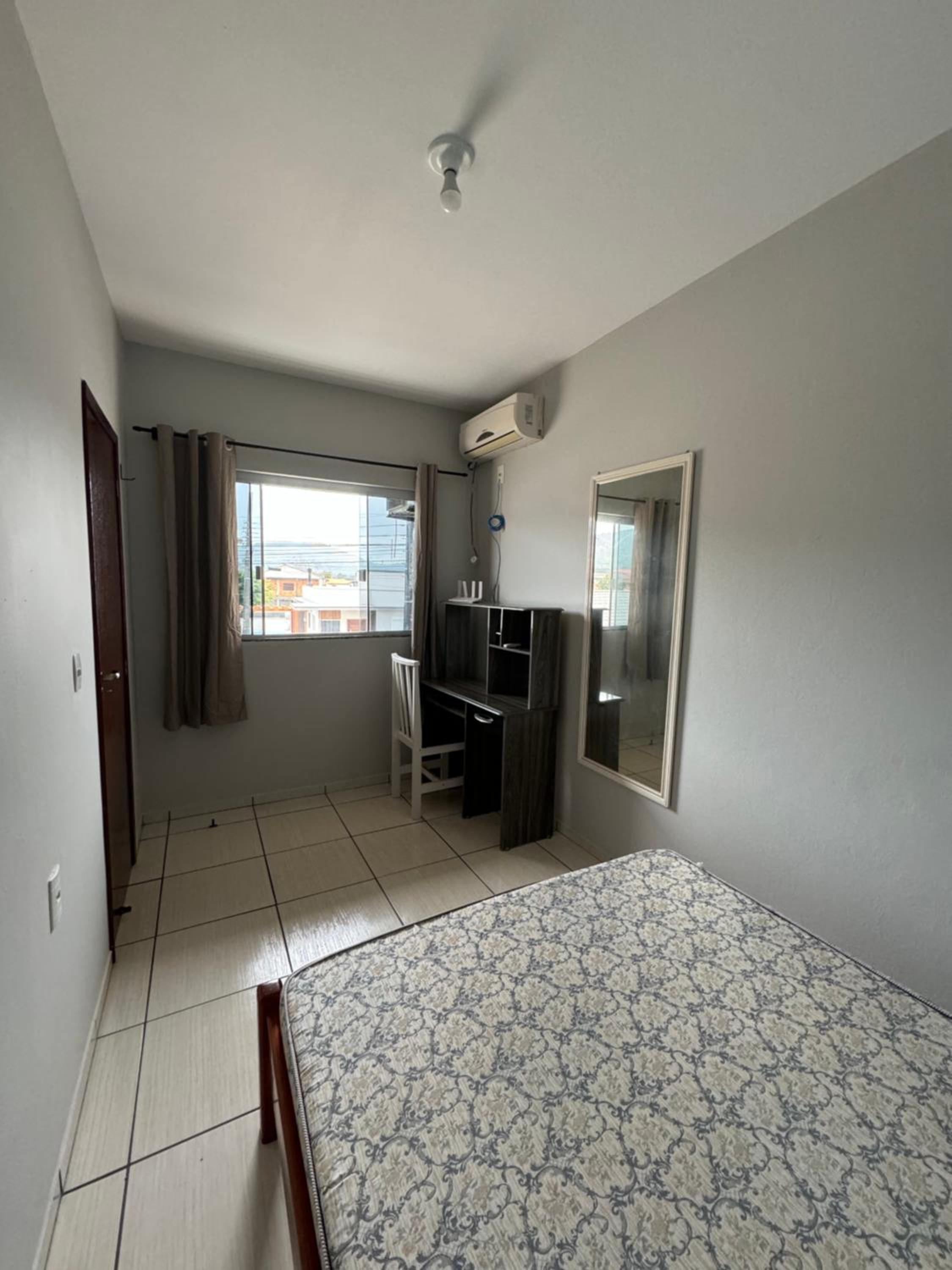 Residencial Golfinho - Palmas, Apto 03