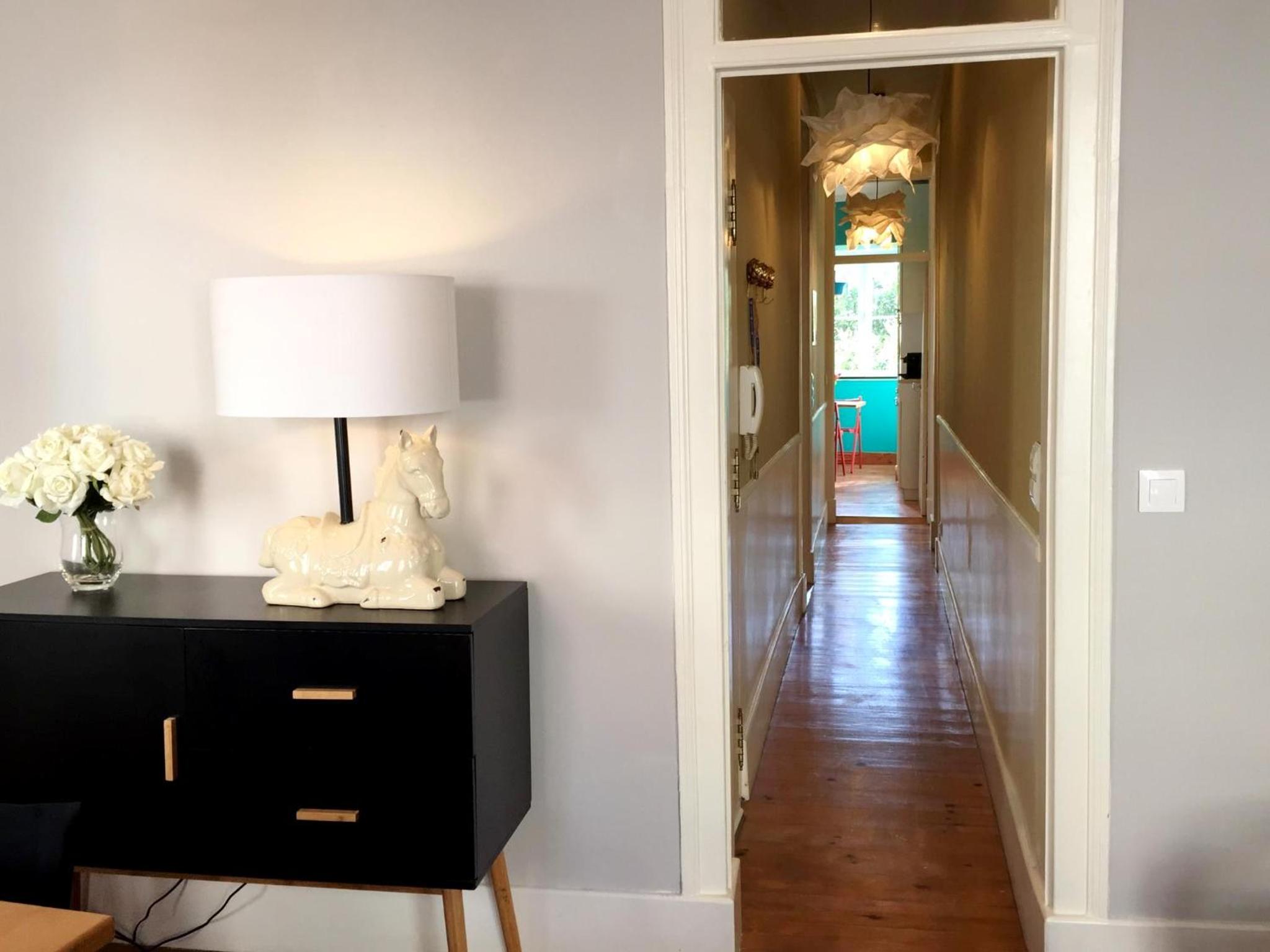 SM2 Romantic HOME by the gardens PR Real & Bairro Alto view 3