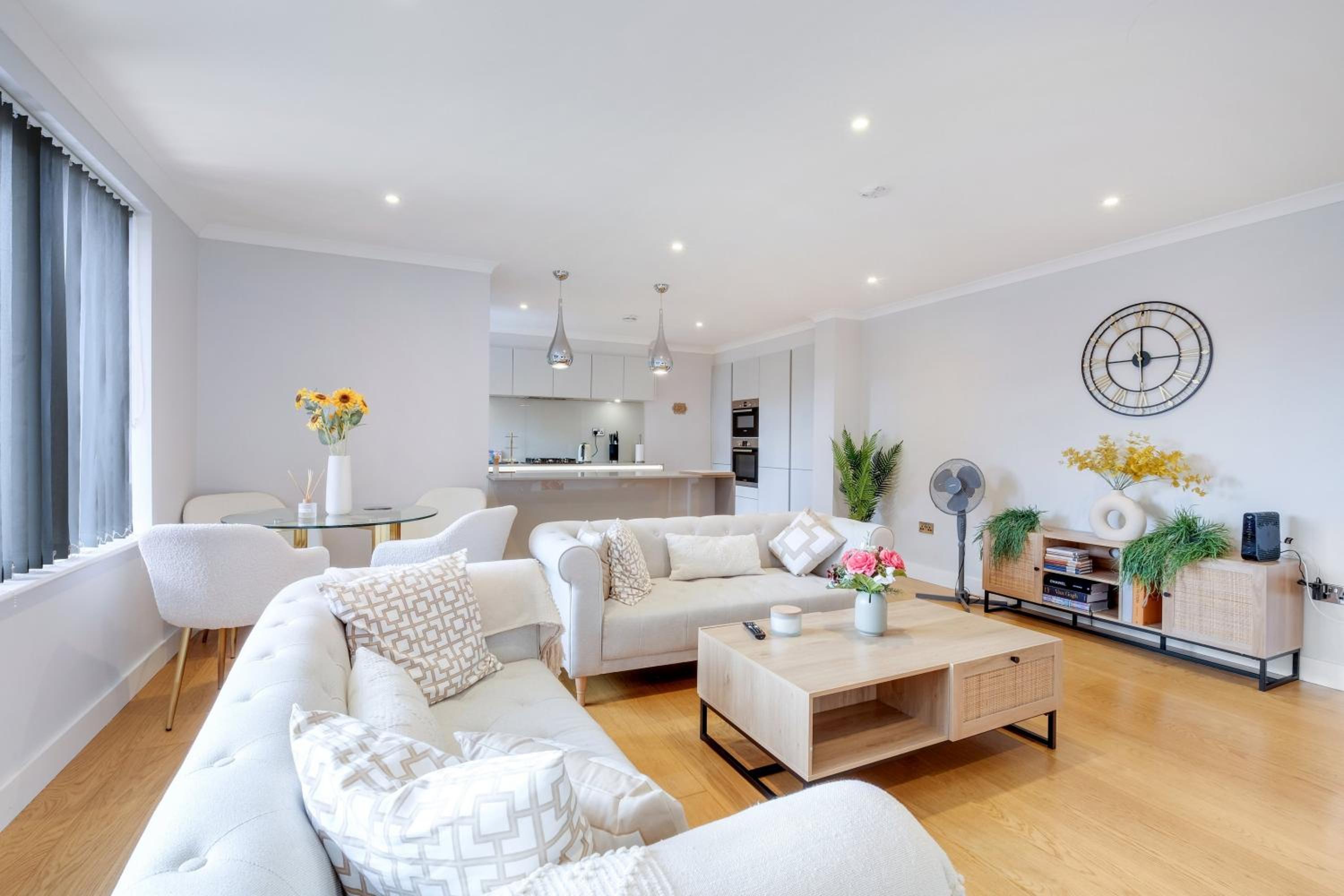 The Concord Modern 2 Bedroom Apartment