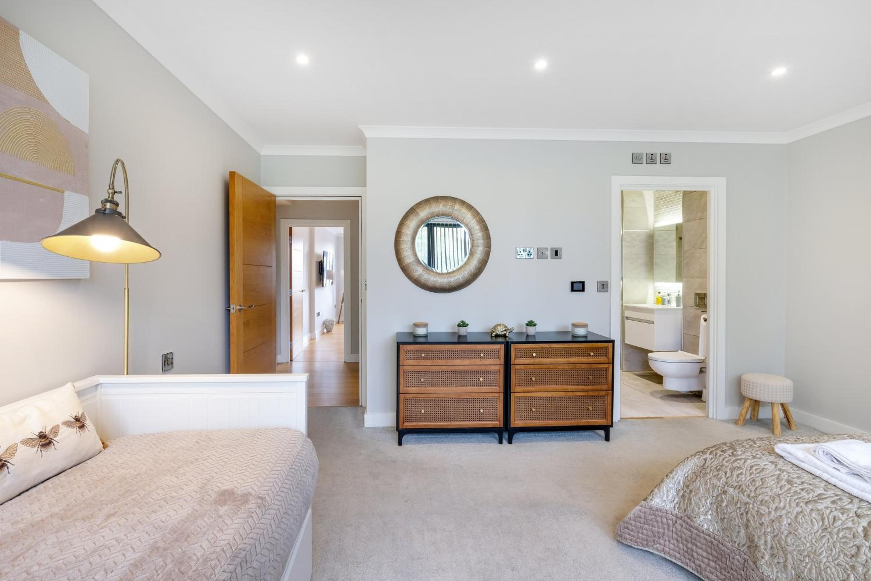 The Concord Modern 2 Bedroom Apartment