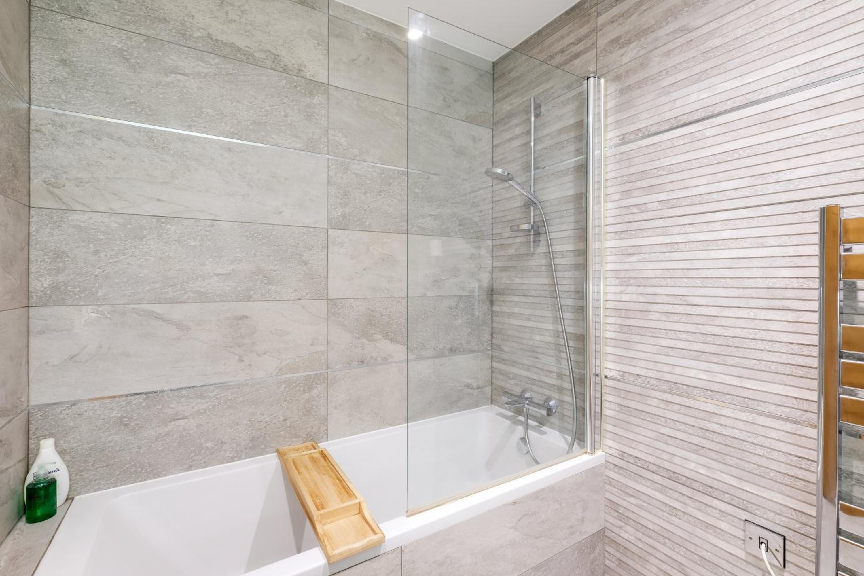The Concord Modern 2 Bedroom Apartment