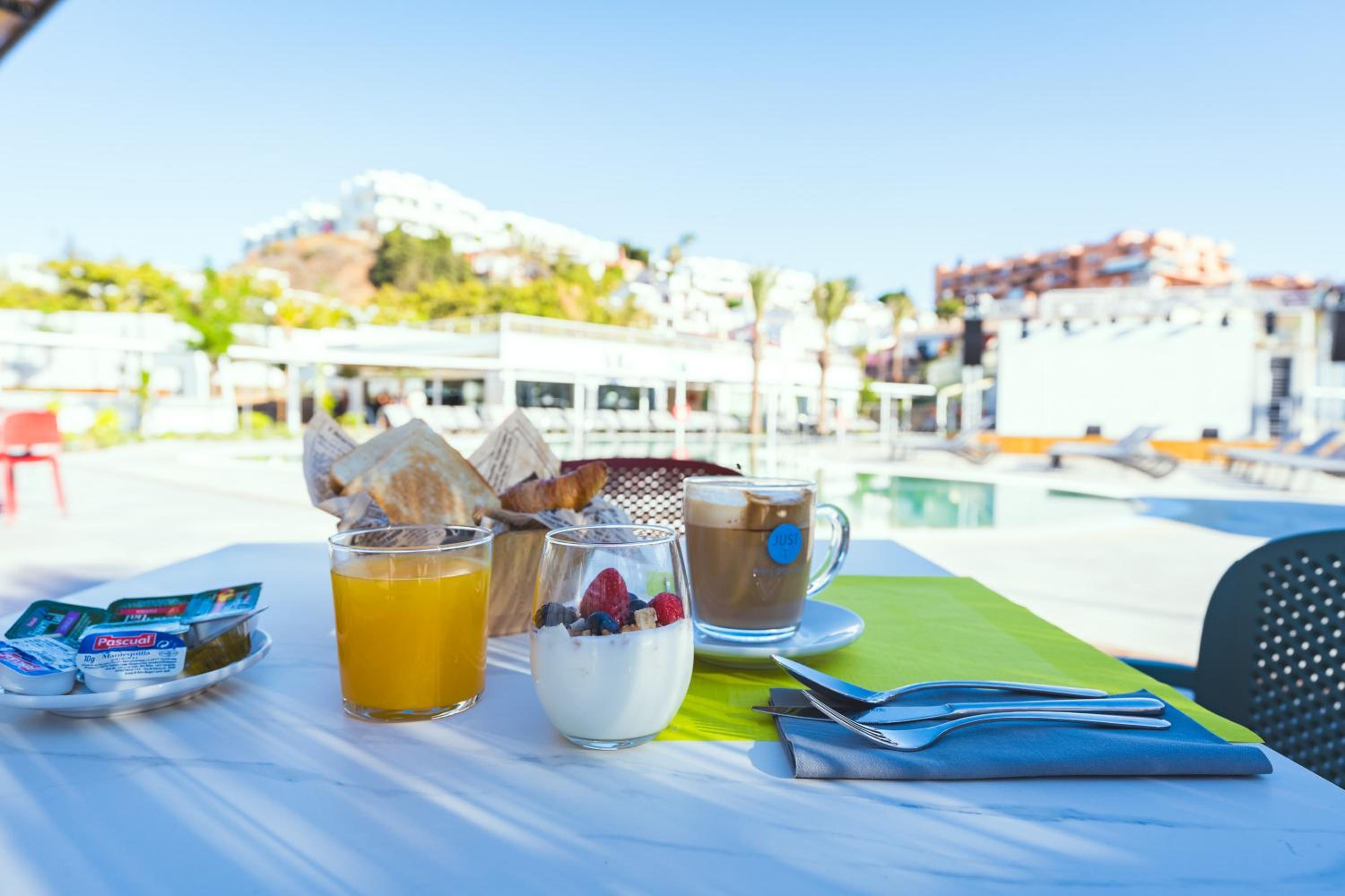Costa del Sol Glamping Village
