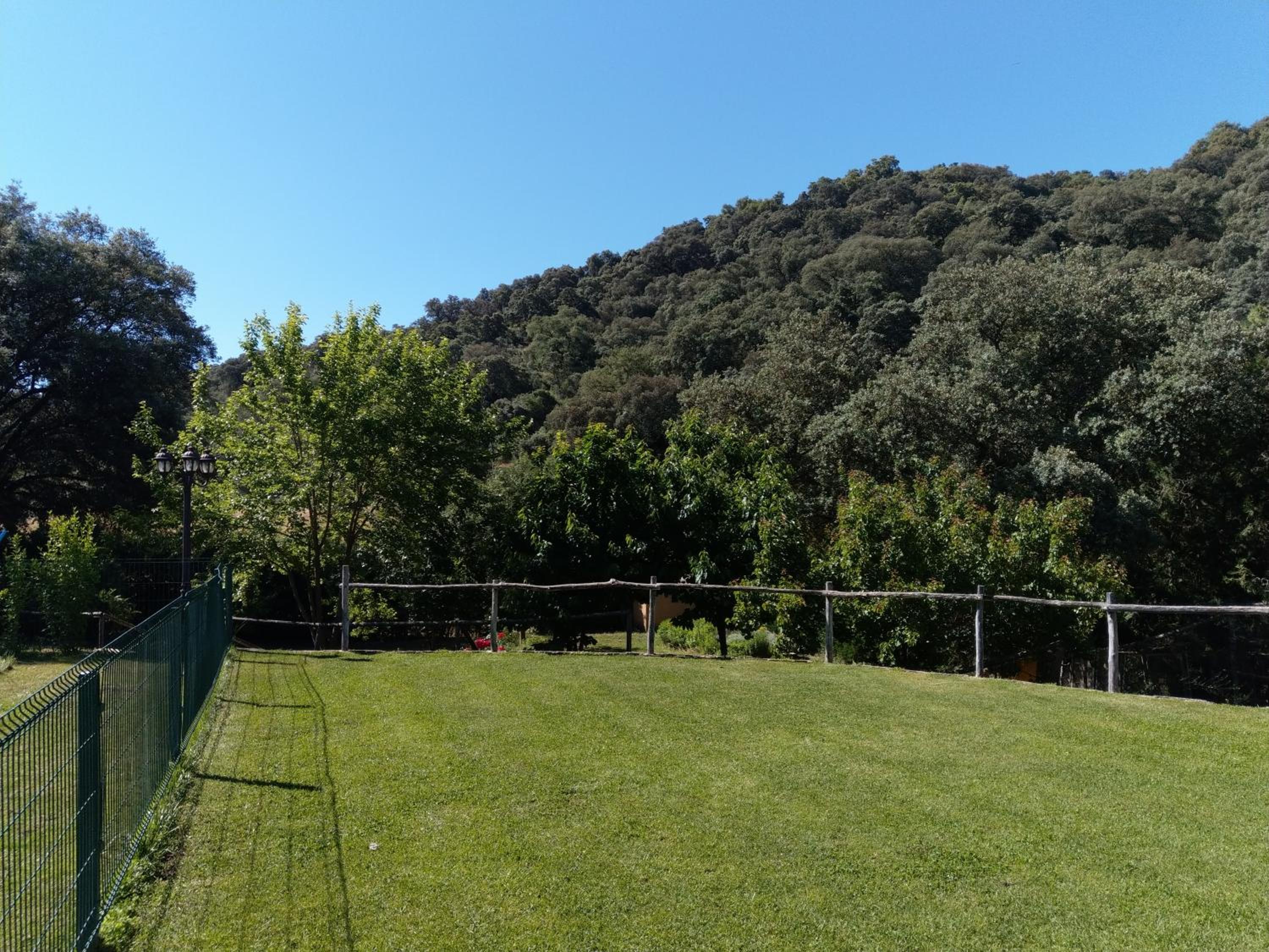casa rural Ribera del Hueznar