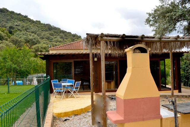 casa rural Ribera del Hueznar