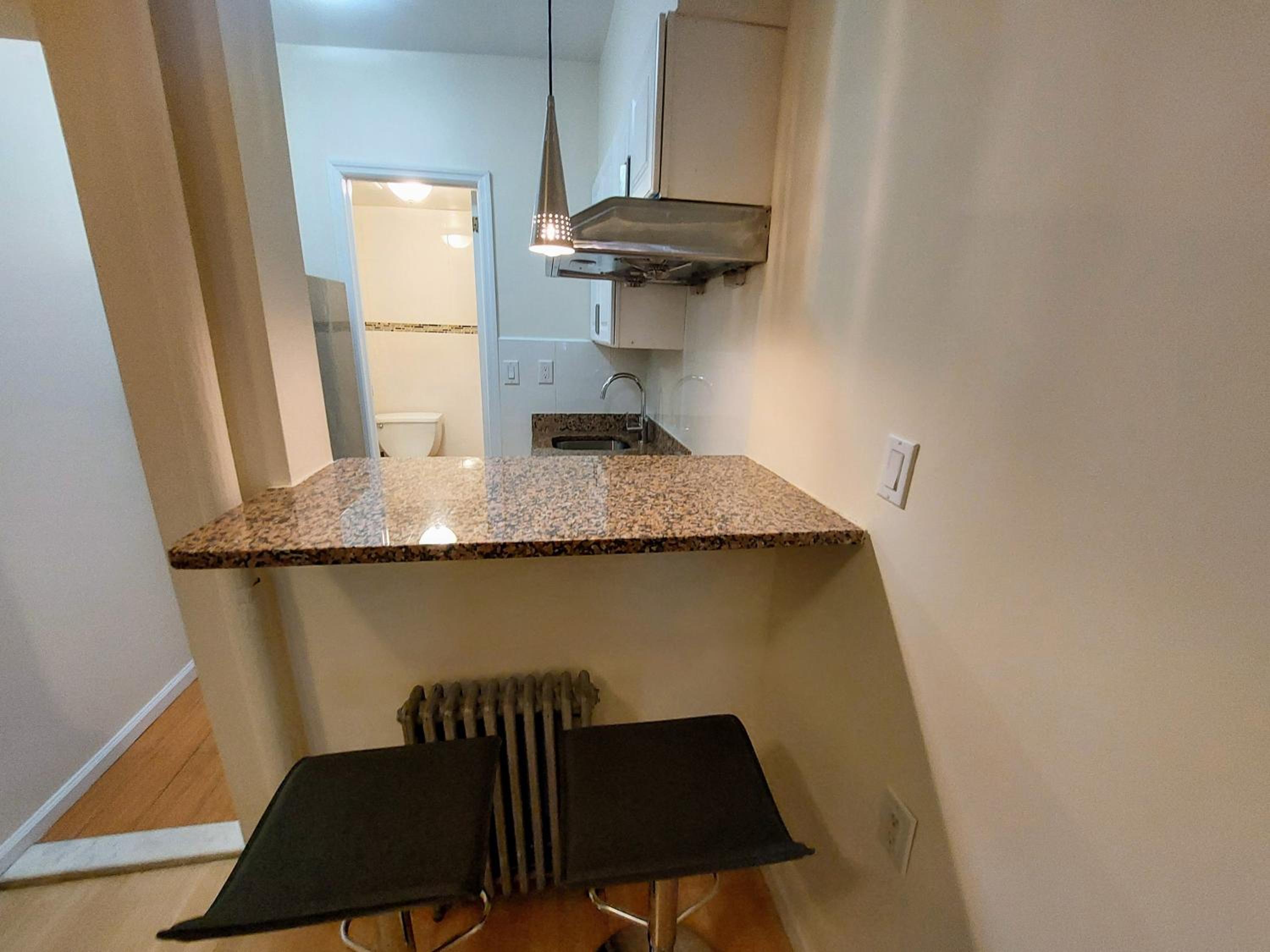 Comfortable Apartment with Workstation