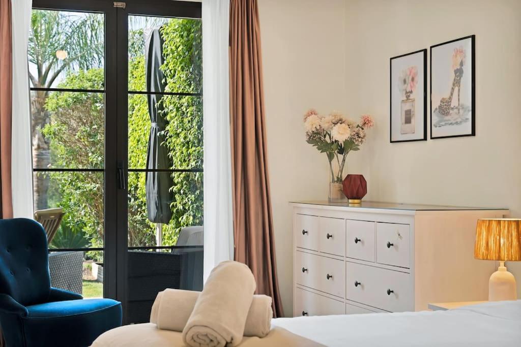 NEW! Arqueros Deluxe Apartment