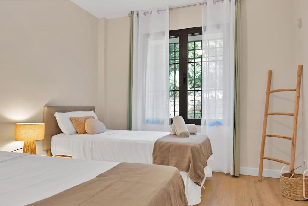 NEW! Arqueros Deluxe Apartment
