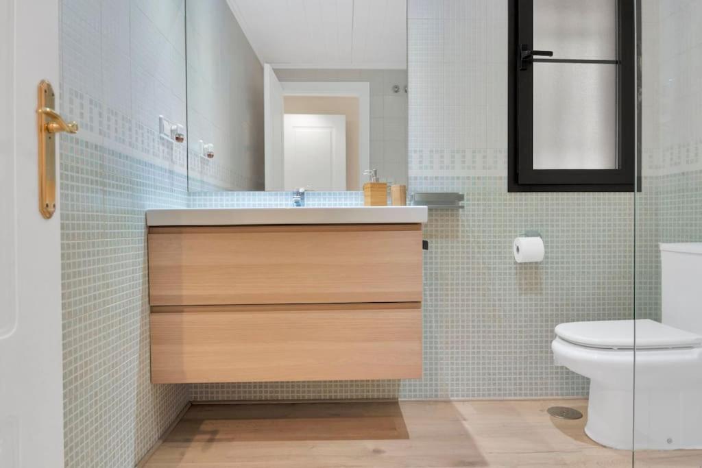 NEW! Arqueros Deluxe Apartment