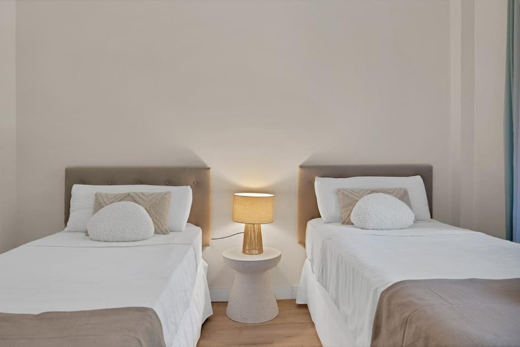 NEW! Arqueros Deluxe Apartment