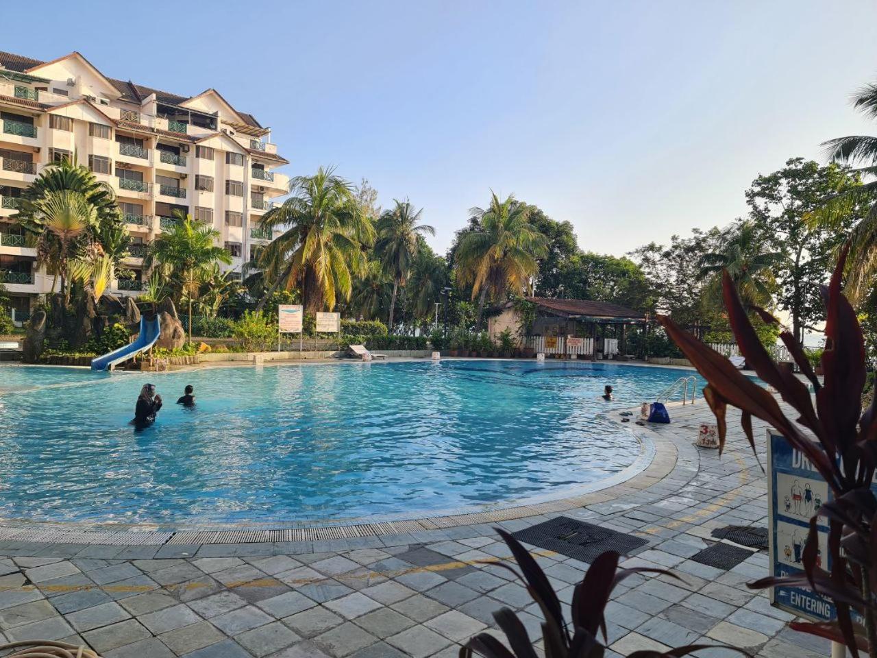 8-13pax, Duplex private beach, white sand beach