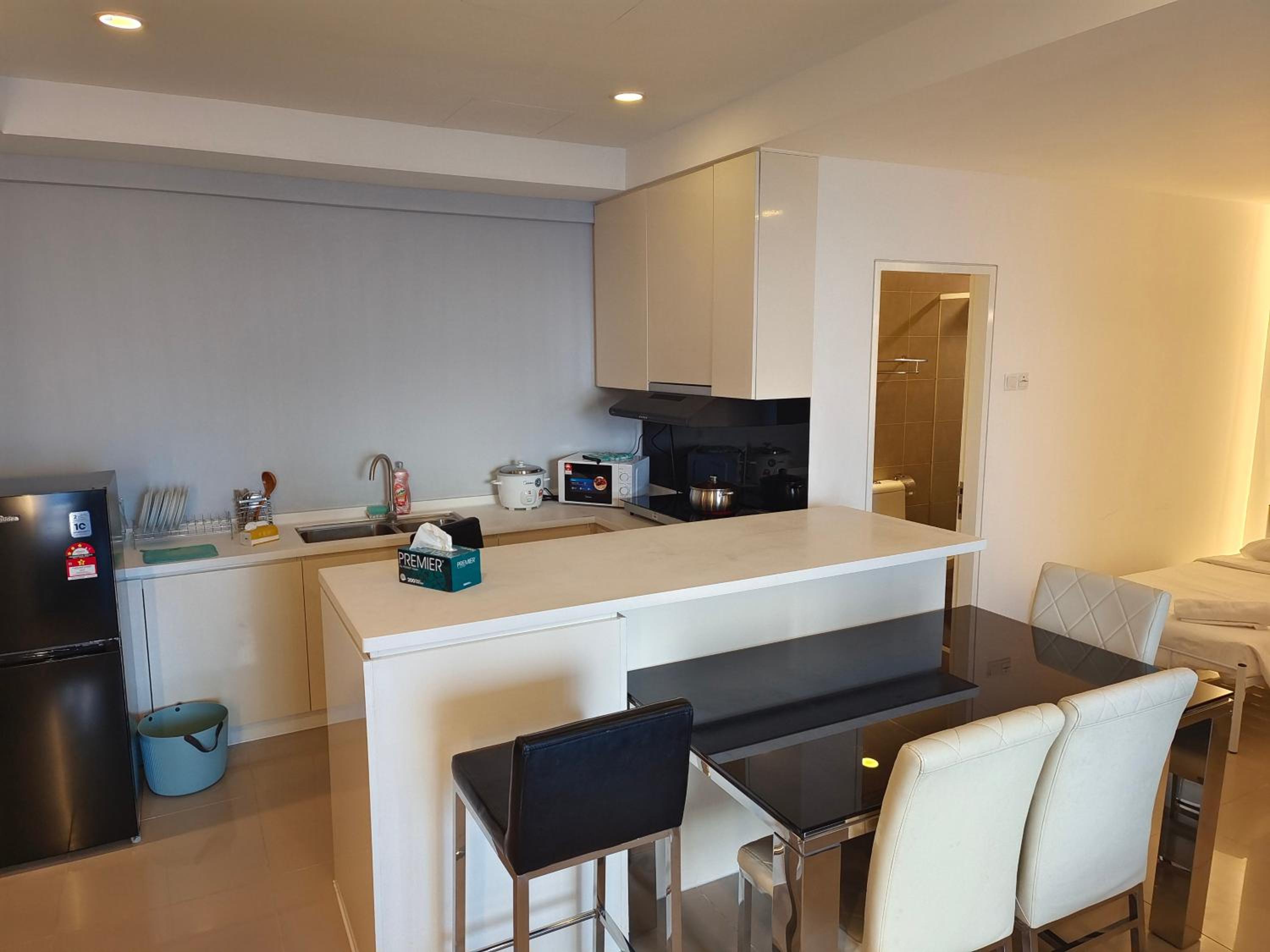 Genting Hilltop Homestay King & 5 framed bed for 7 photo 8