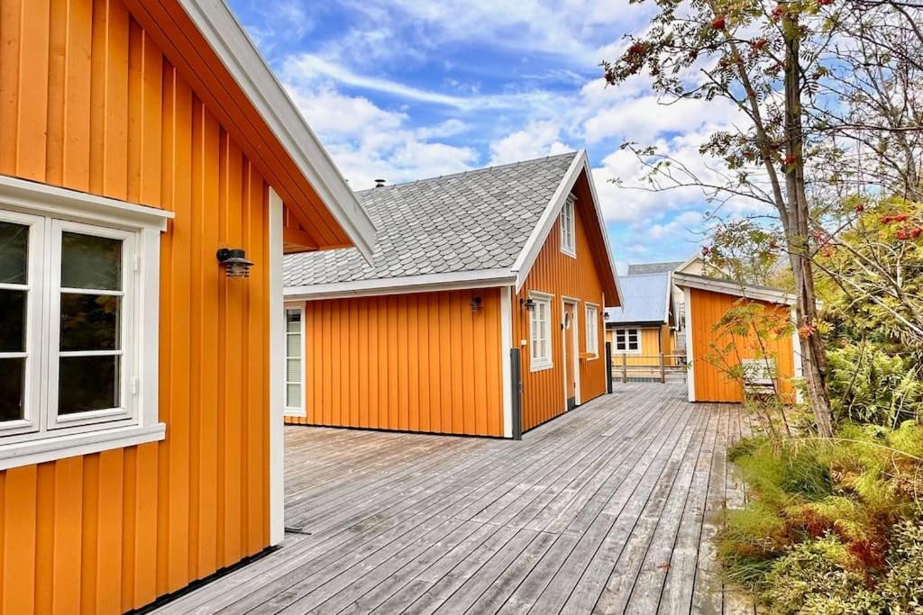 Bay Chalet Sørvågen view 2