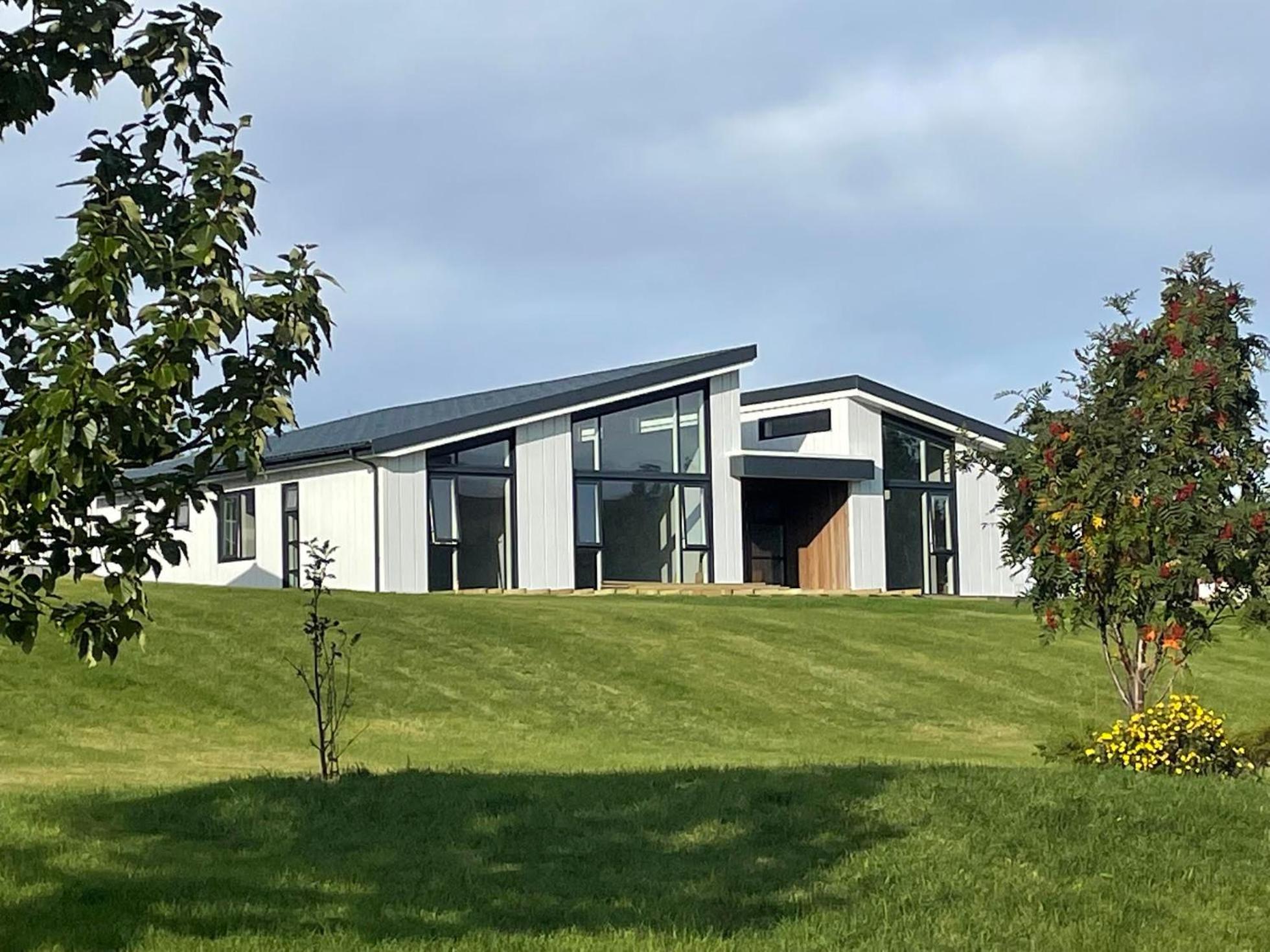 Holt Villa