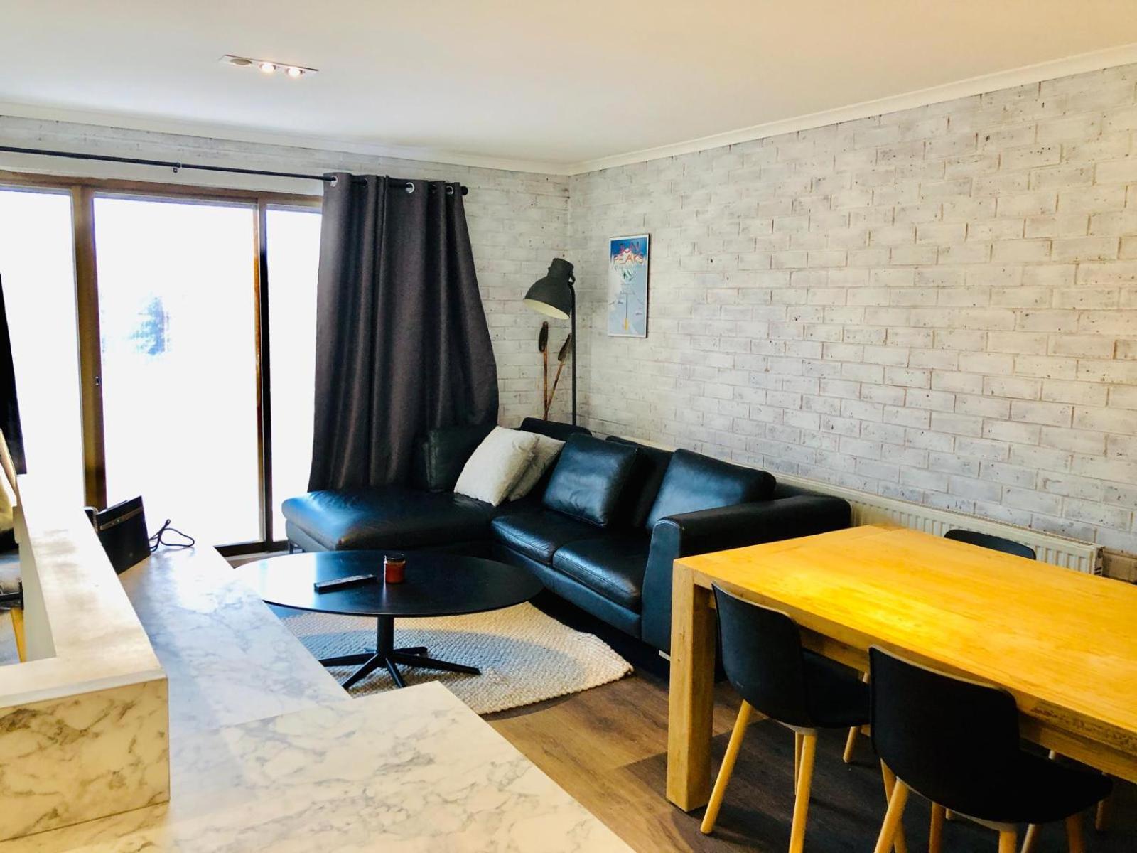 Perfect Located Apartment in the heart of Hotham