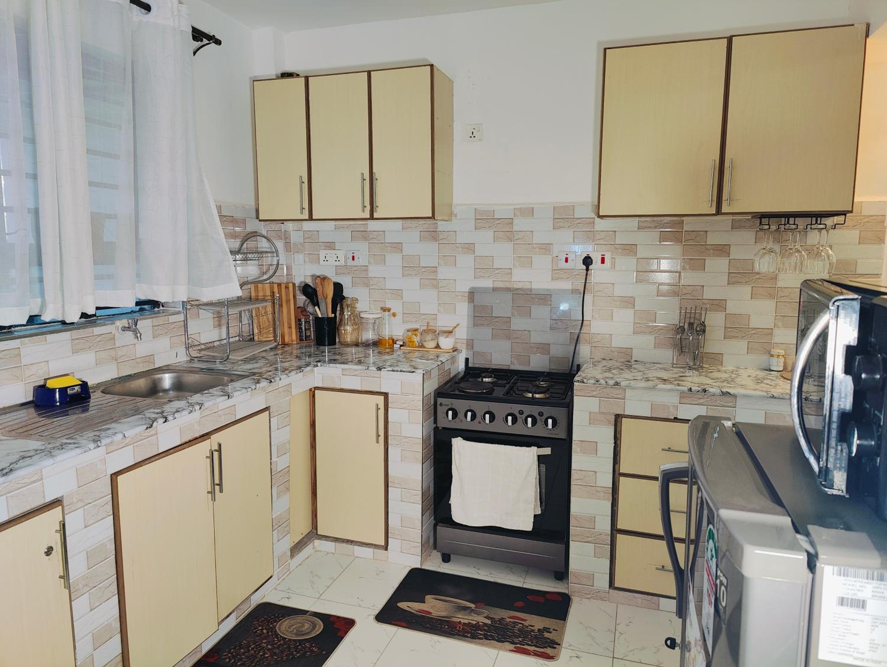Executive one bedroom - Membly Eastern bypass