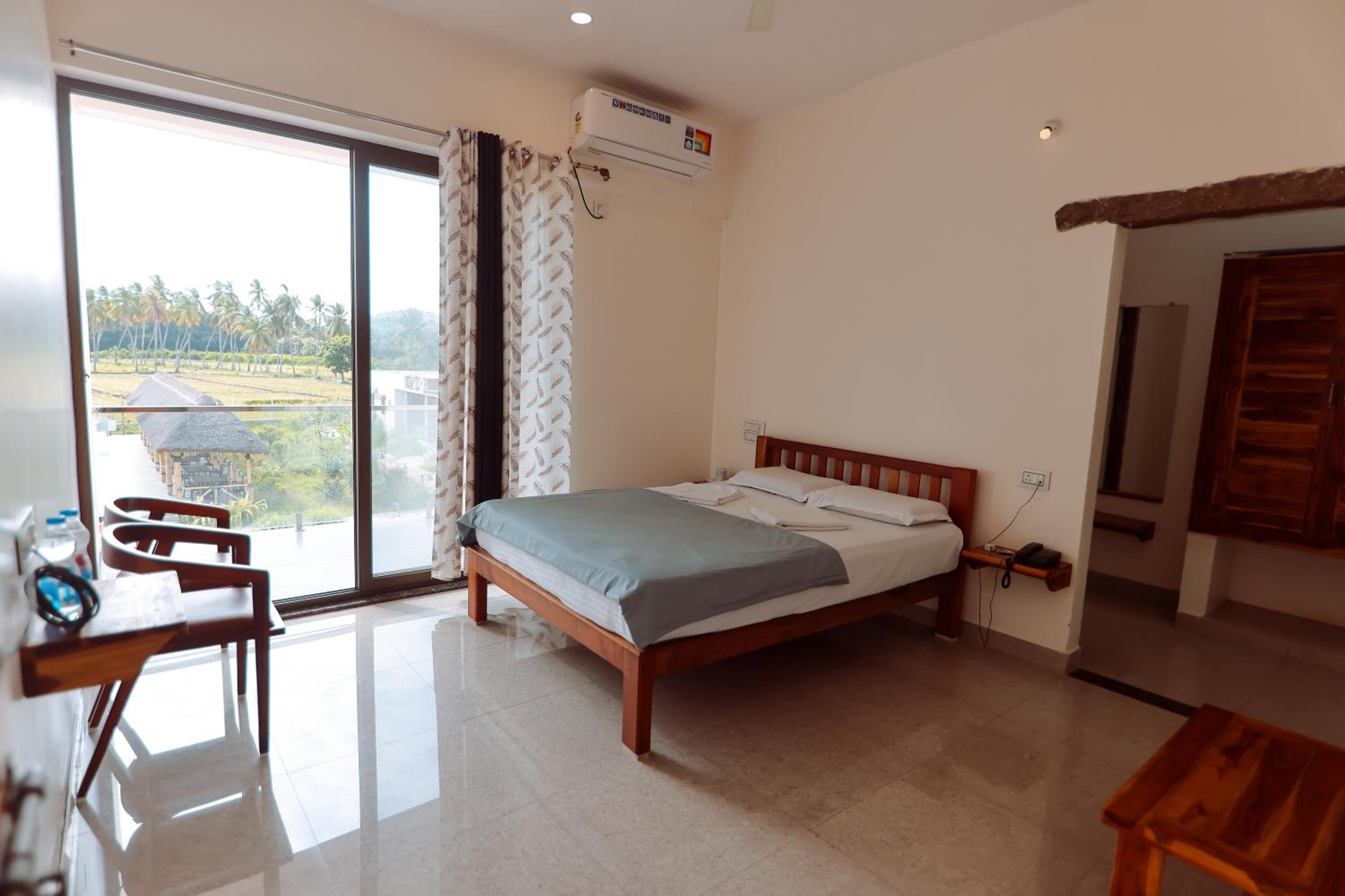 HAMPI DELMONT RESORT