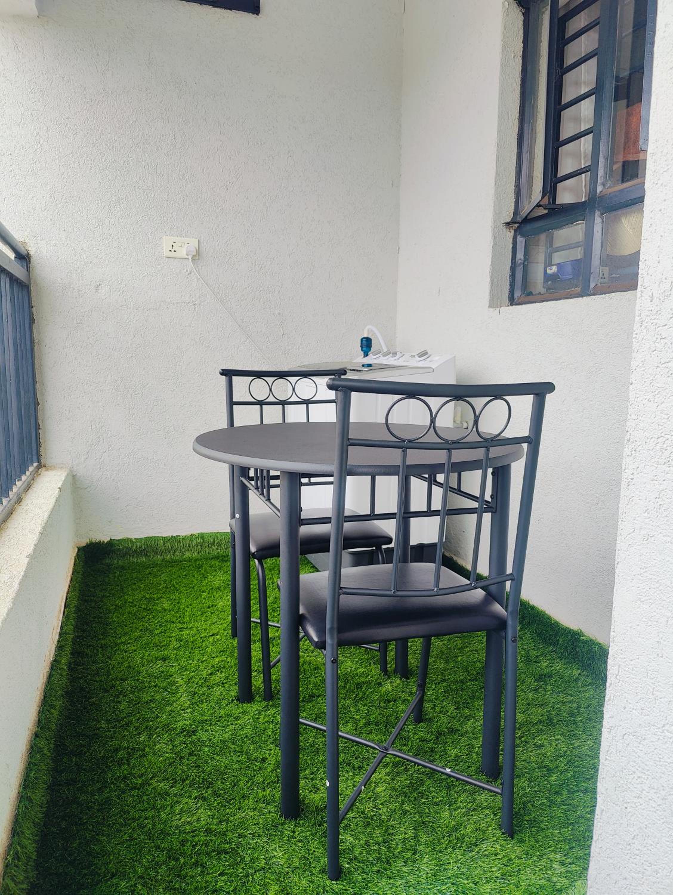 Executive one bedroom - Membly Eastern bypass