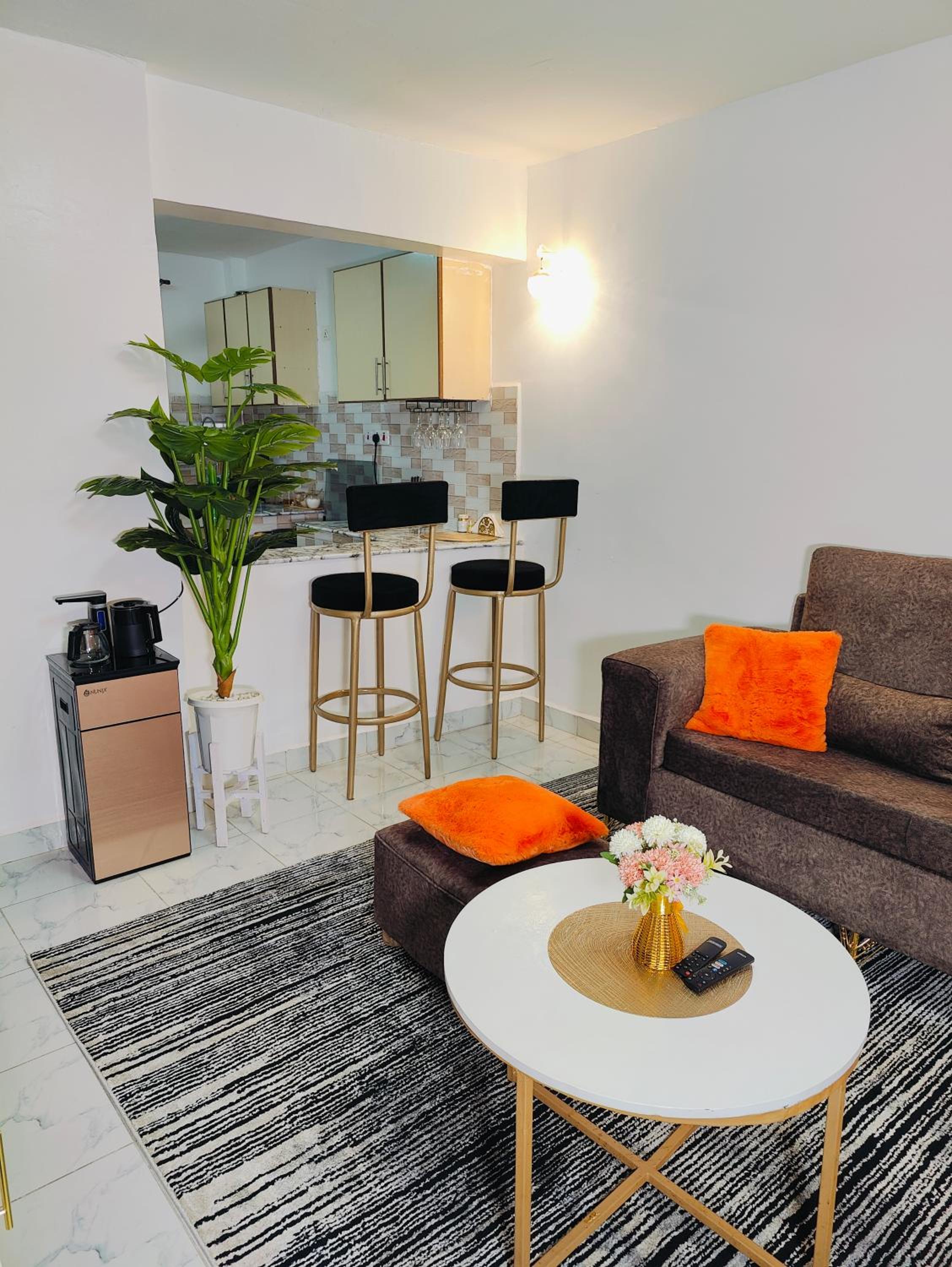 Executive one bedroom - Membly Eastern bypass