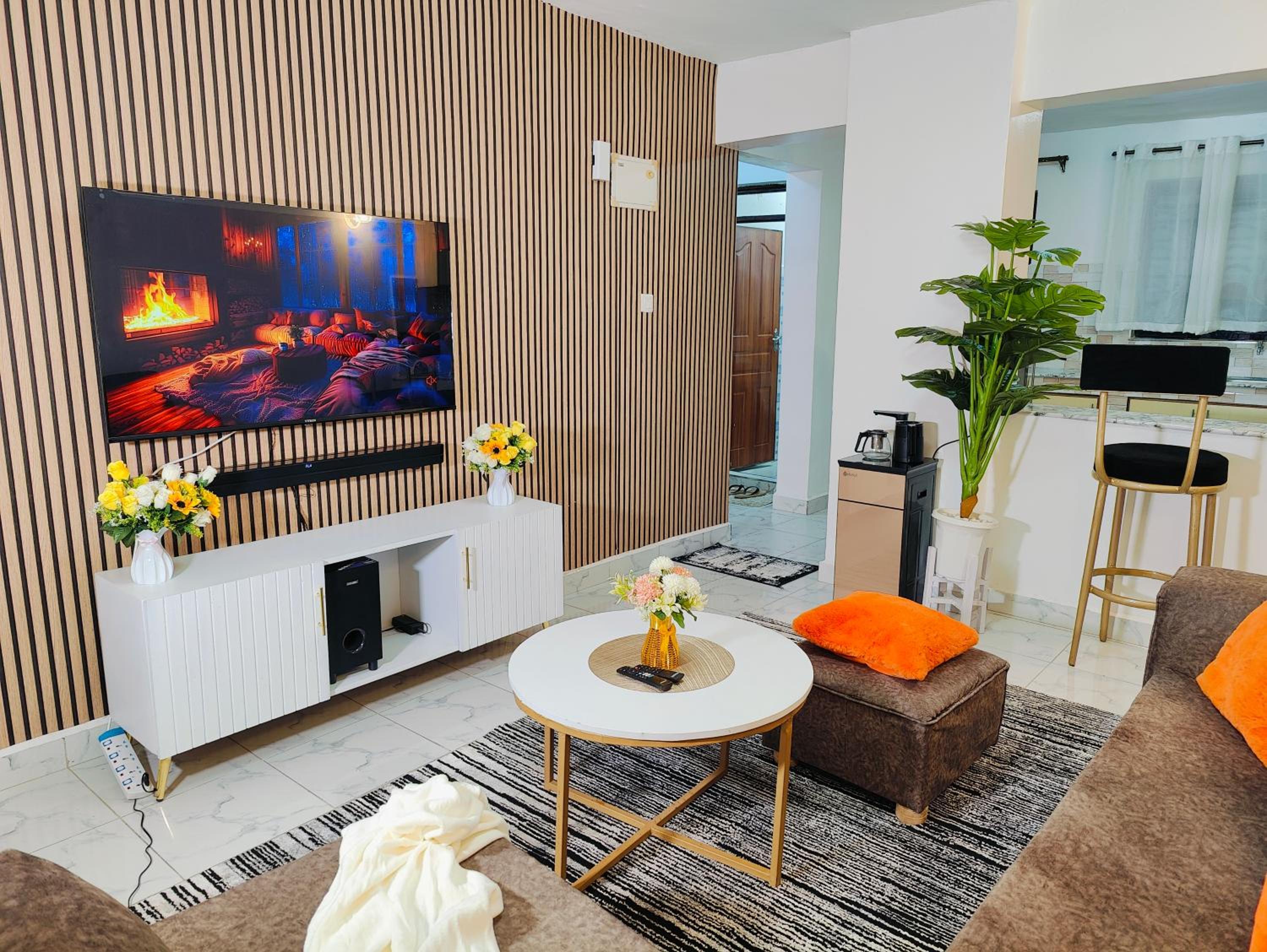 Executive one bedroom - Membly Eastern bypass