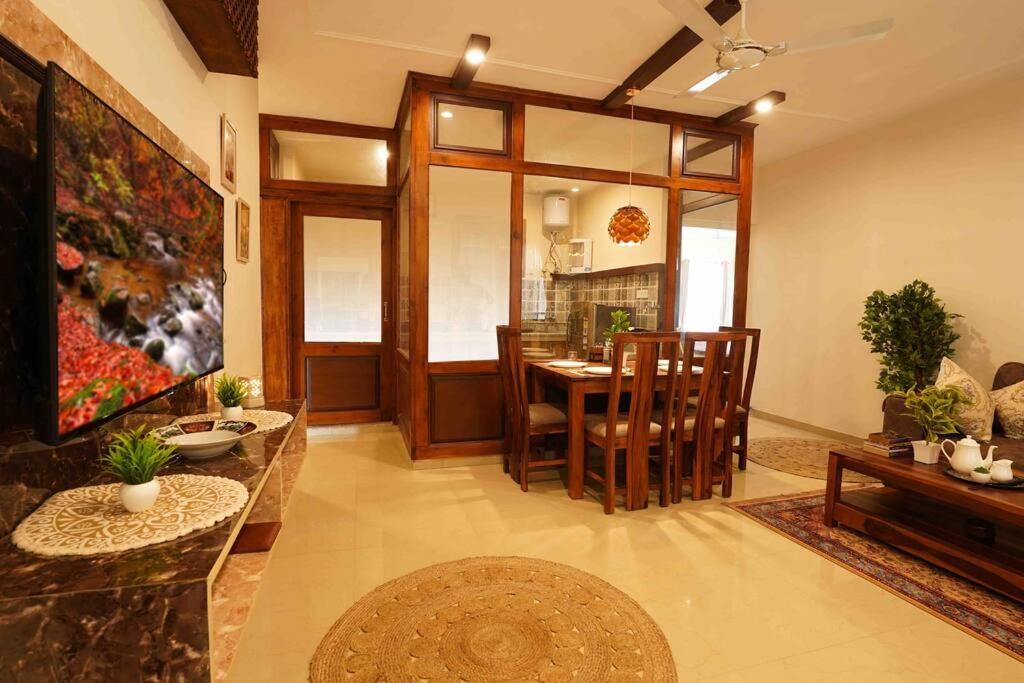 Walisons Homestay Spirea 3 - BHK with Balcony B2 view 3
