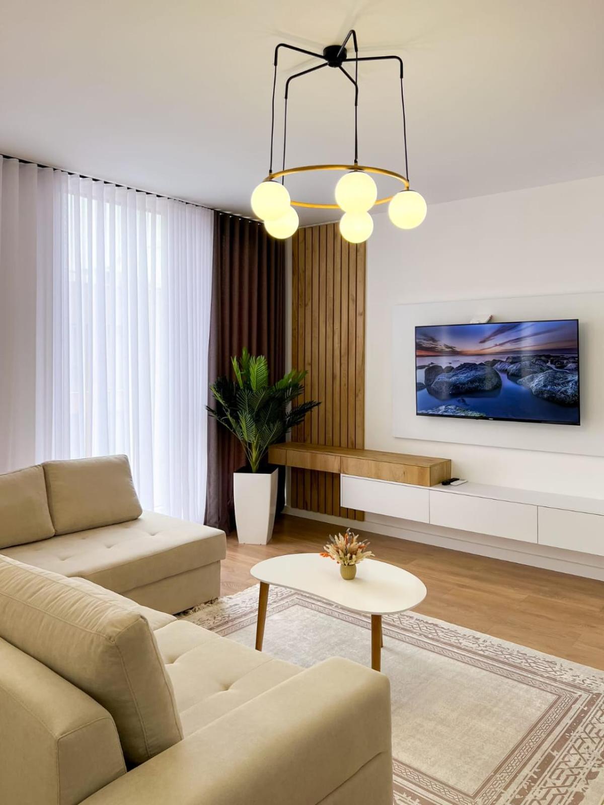 Boulevard Apartment