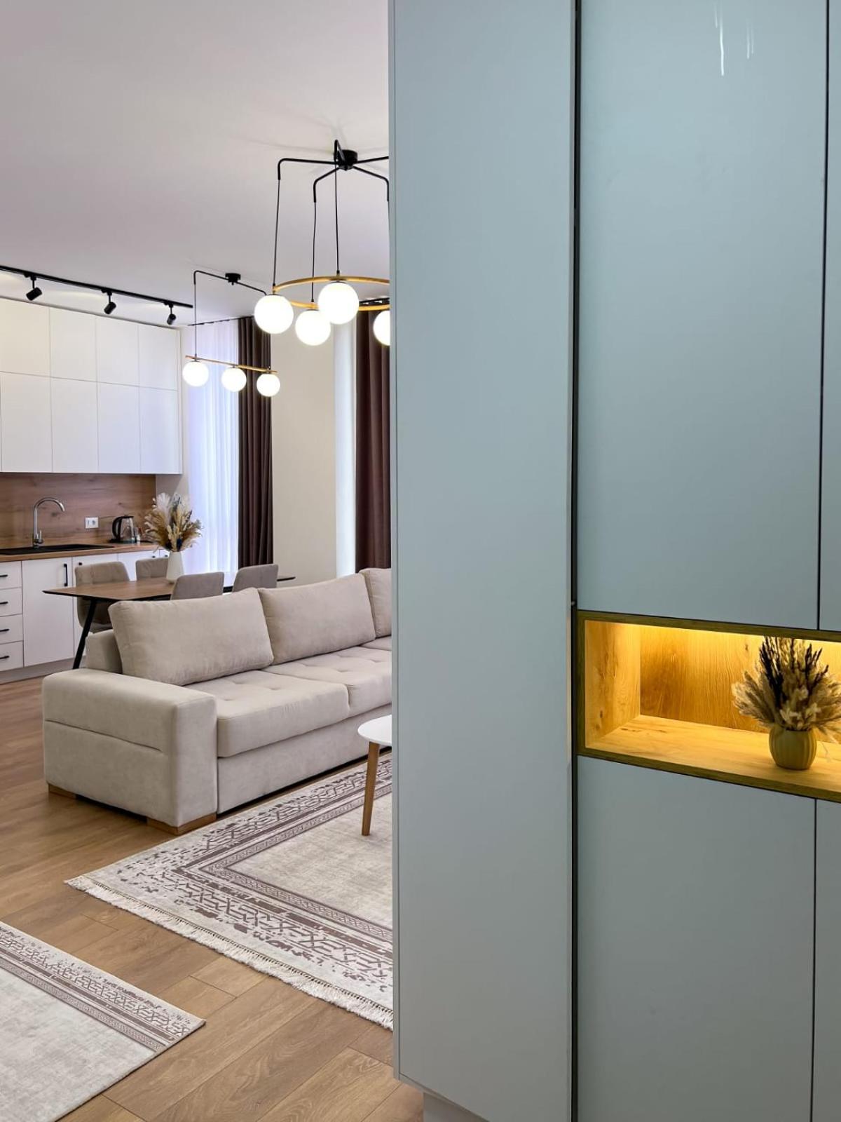 Boulevard Apartment
