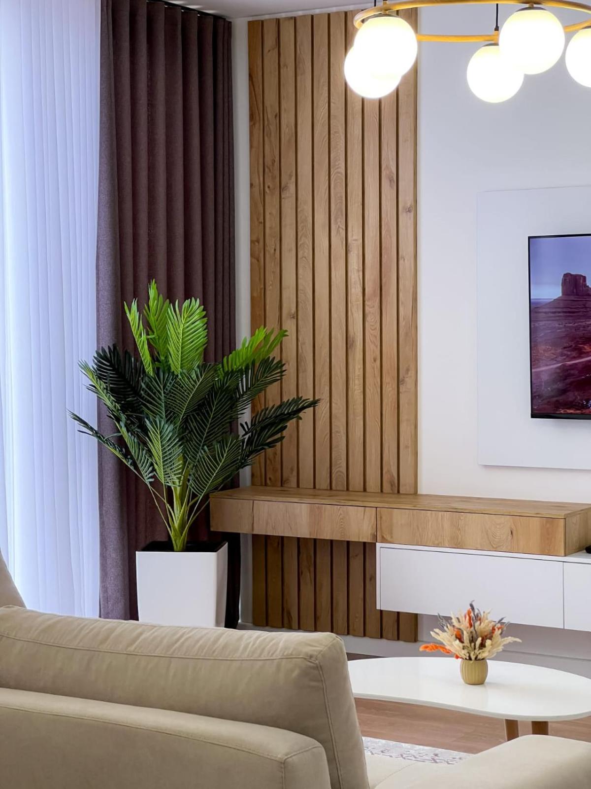 Boulevard Apartment