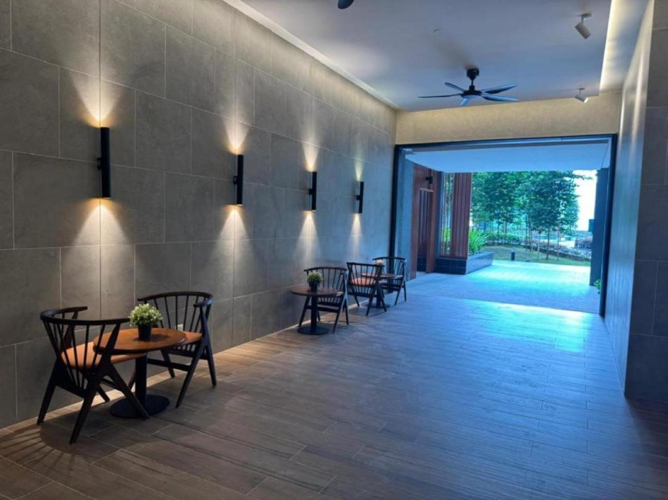 AGILE Well-Shaped Home TRX KL
