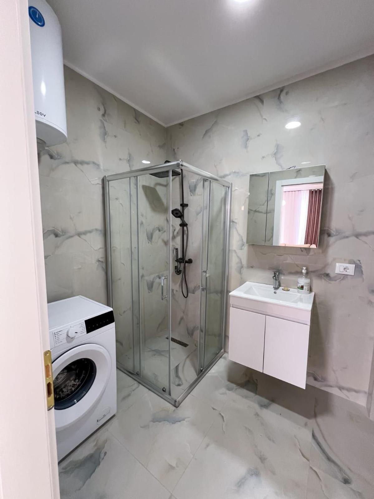 Boulevard Apartment