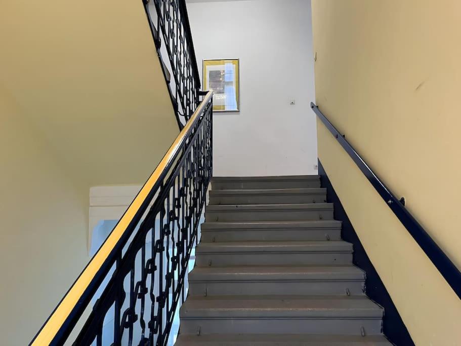 Villa AlexanderCharmante Wohnung mit Bergblick, Villa Alexander