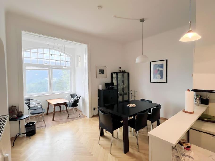Villa AlexanderCharmante Wohnung mit Bergblick, Villa Alexander