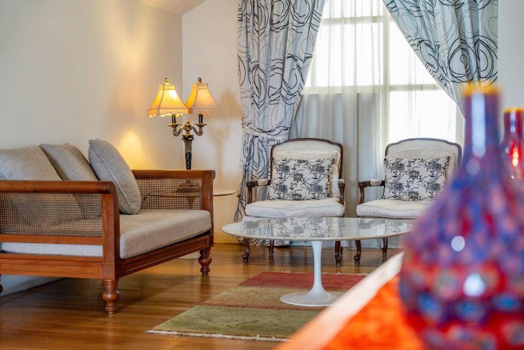 The Grand Villa