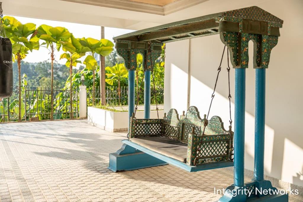 The Grand Villa