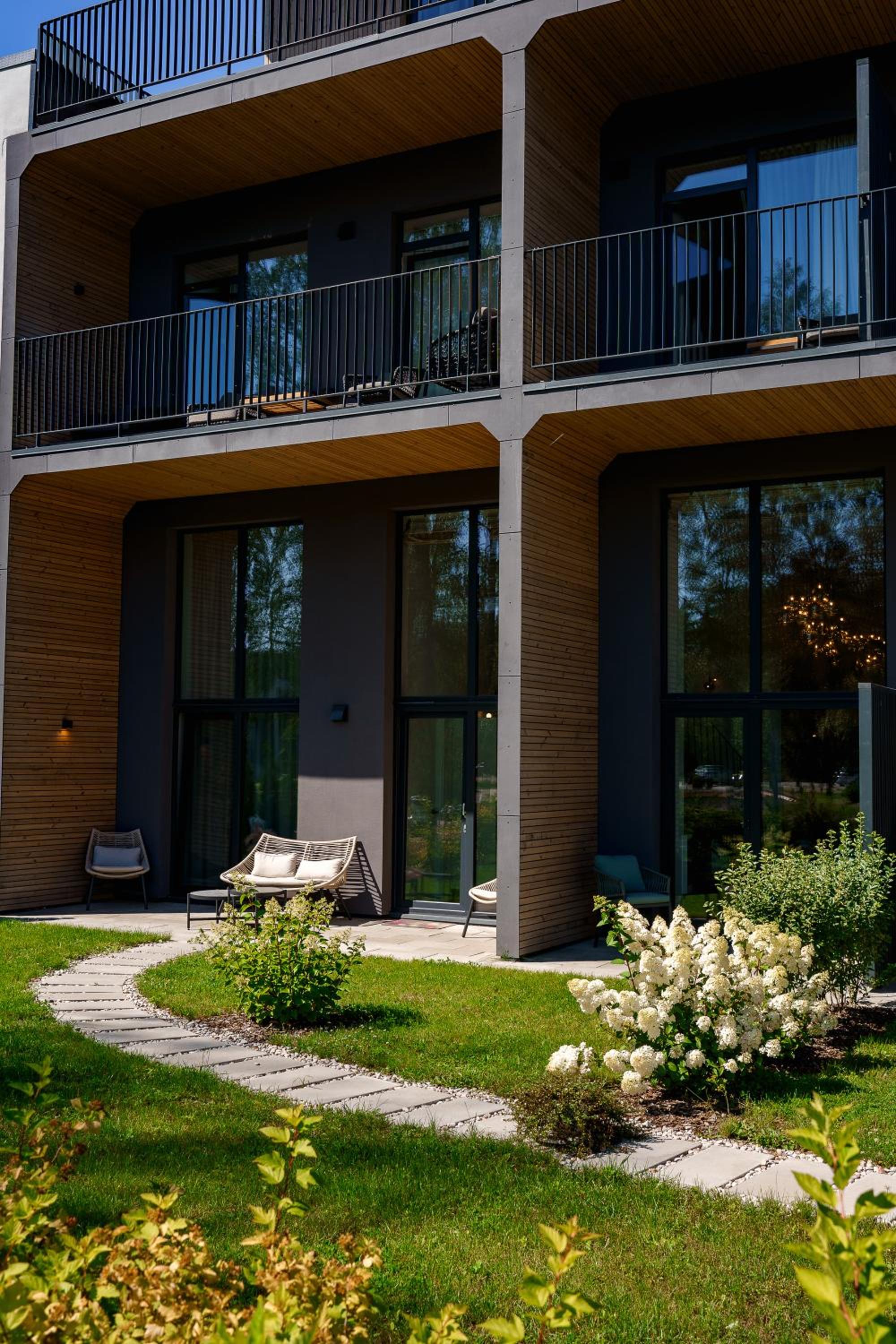Grand Loft Residence, Albatross 9 18 view 5
