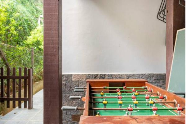 Hostel Demuner House