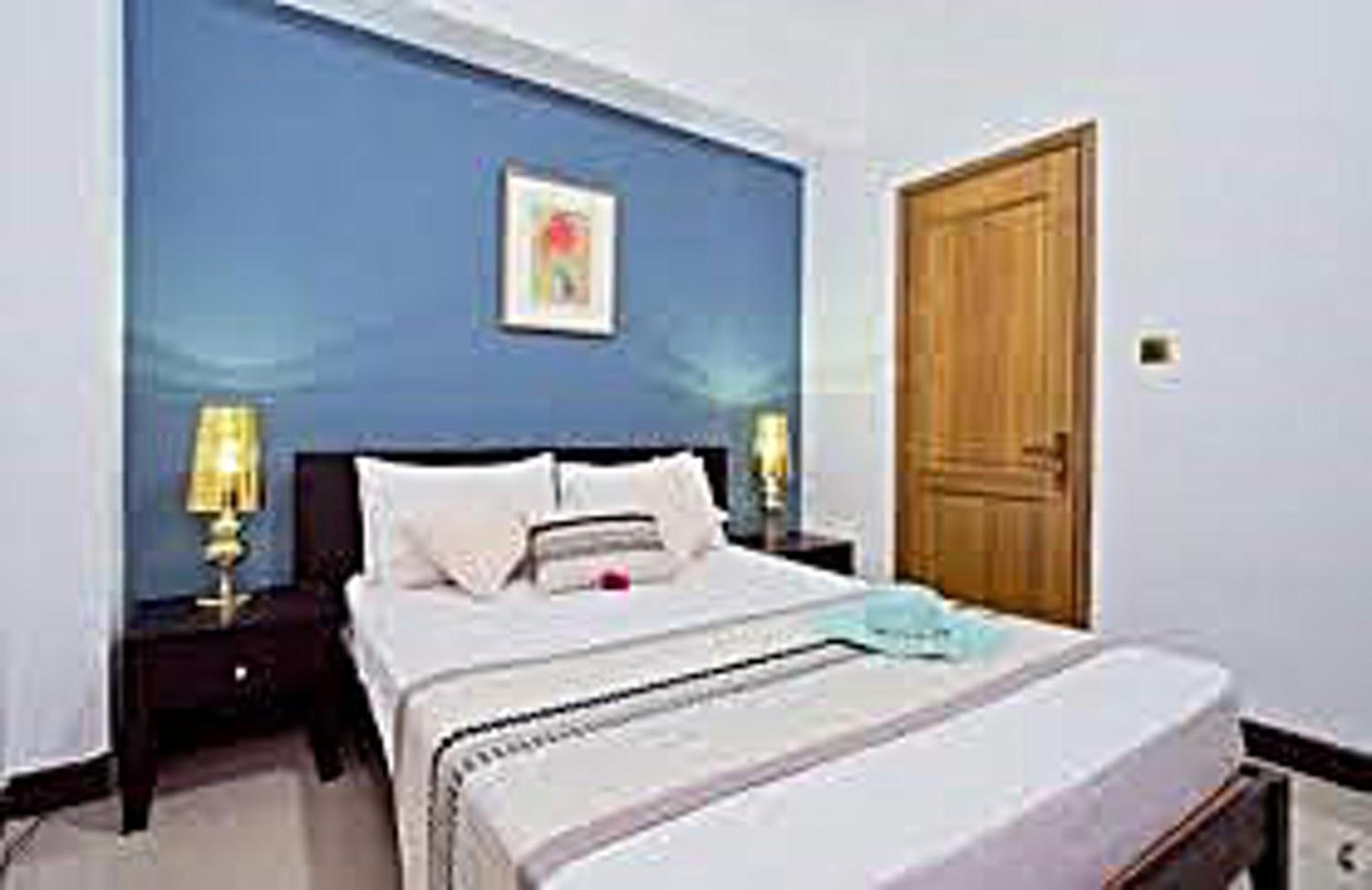 Modern Apartment in Grand Baie sea view shared pool view 2