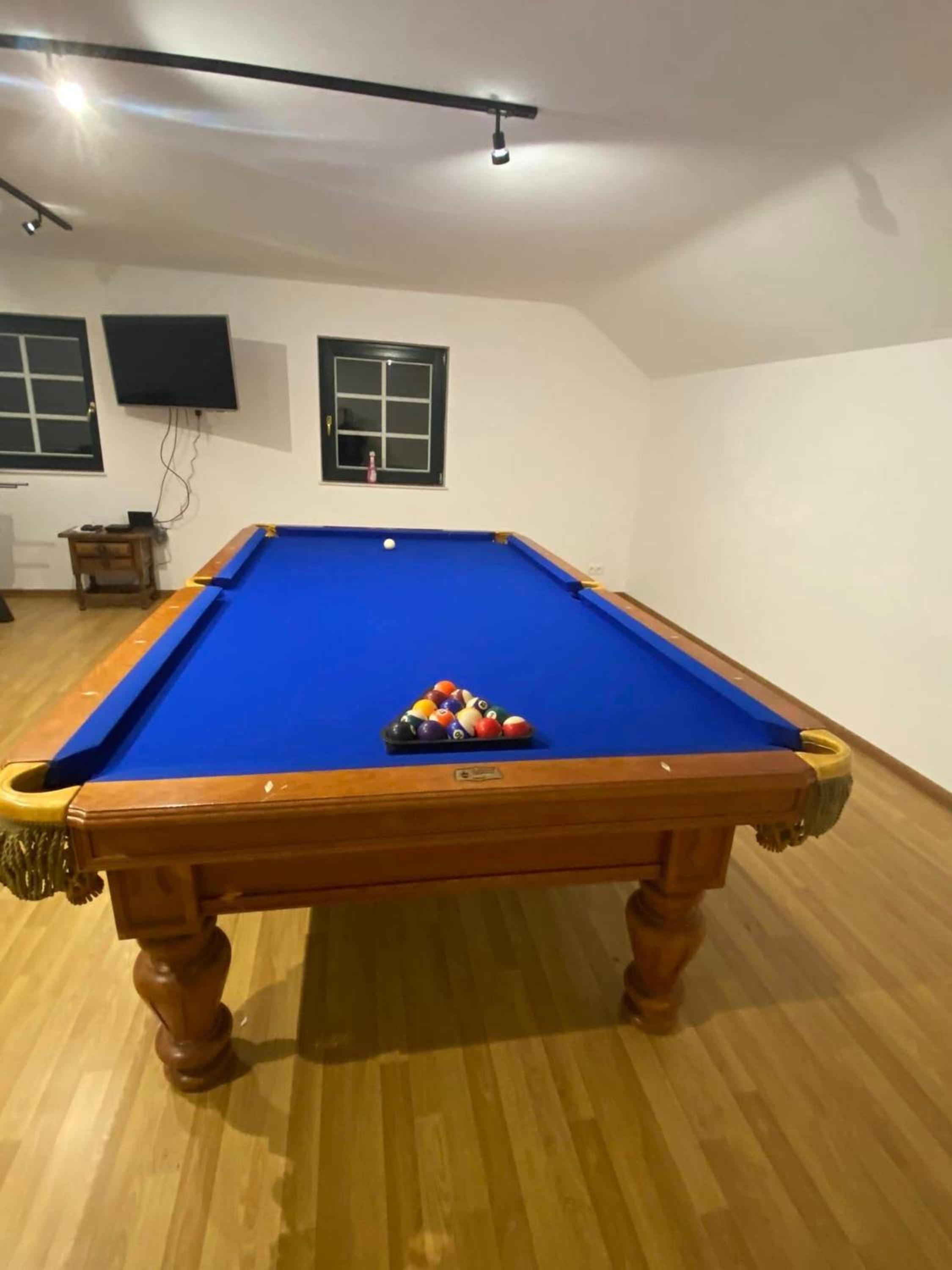 Contemporary Villa in Wellin with Private Pool