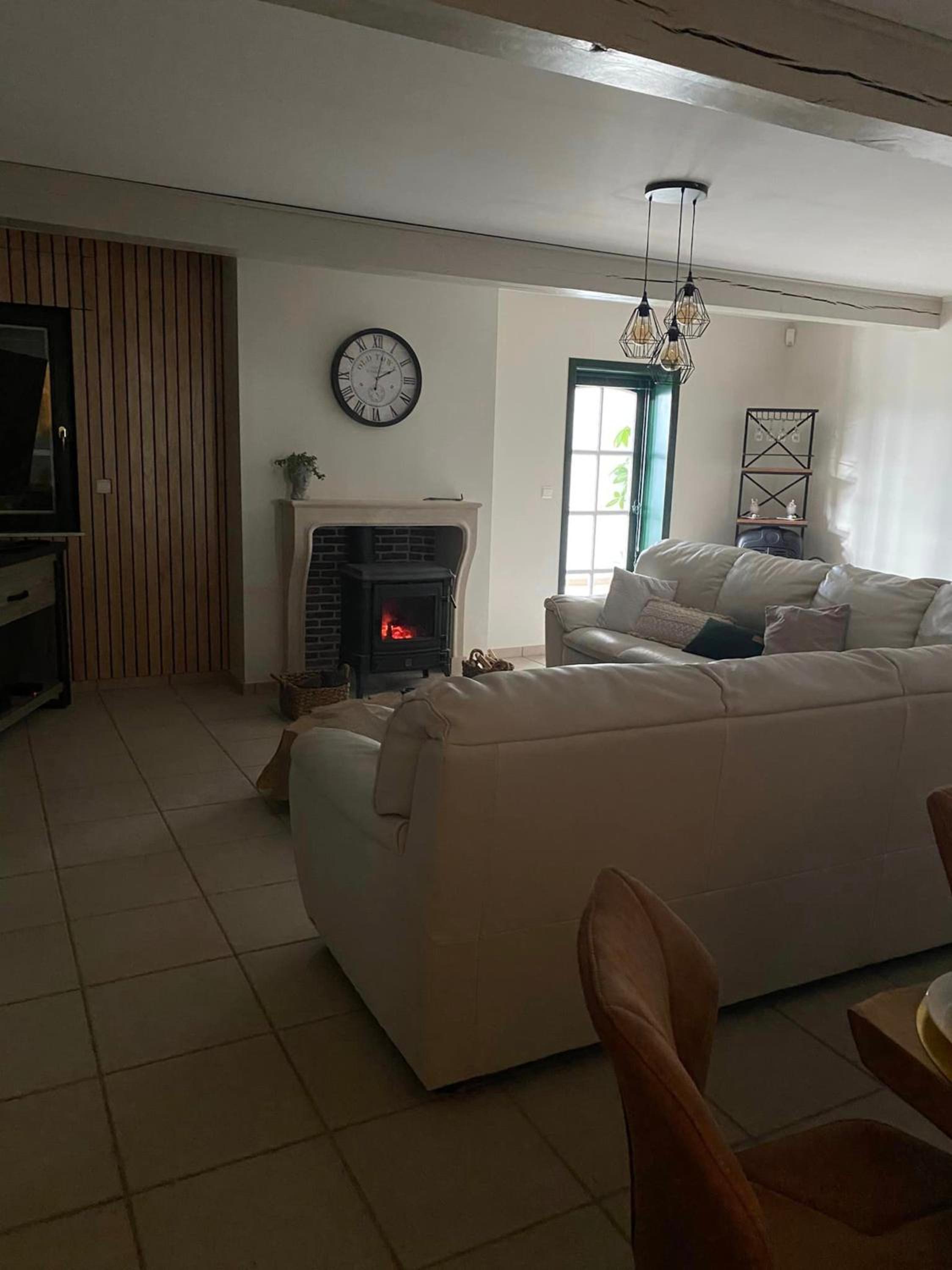 Contemporary Villa in Wellin with Private Pool