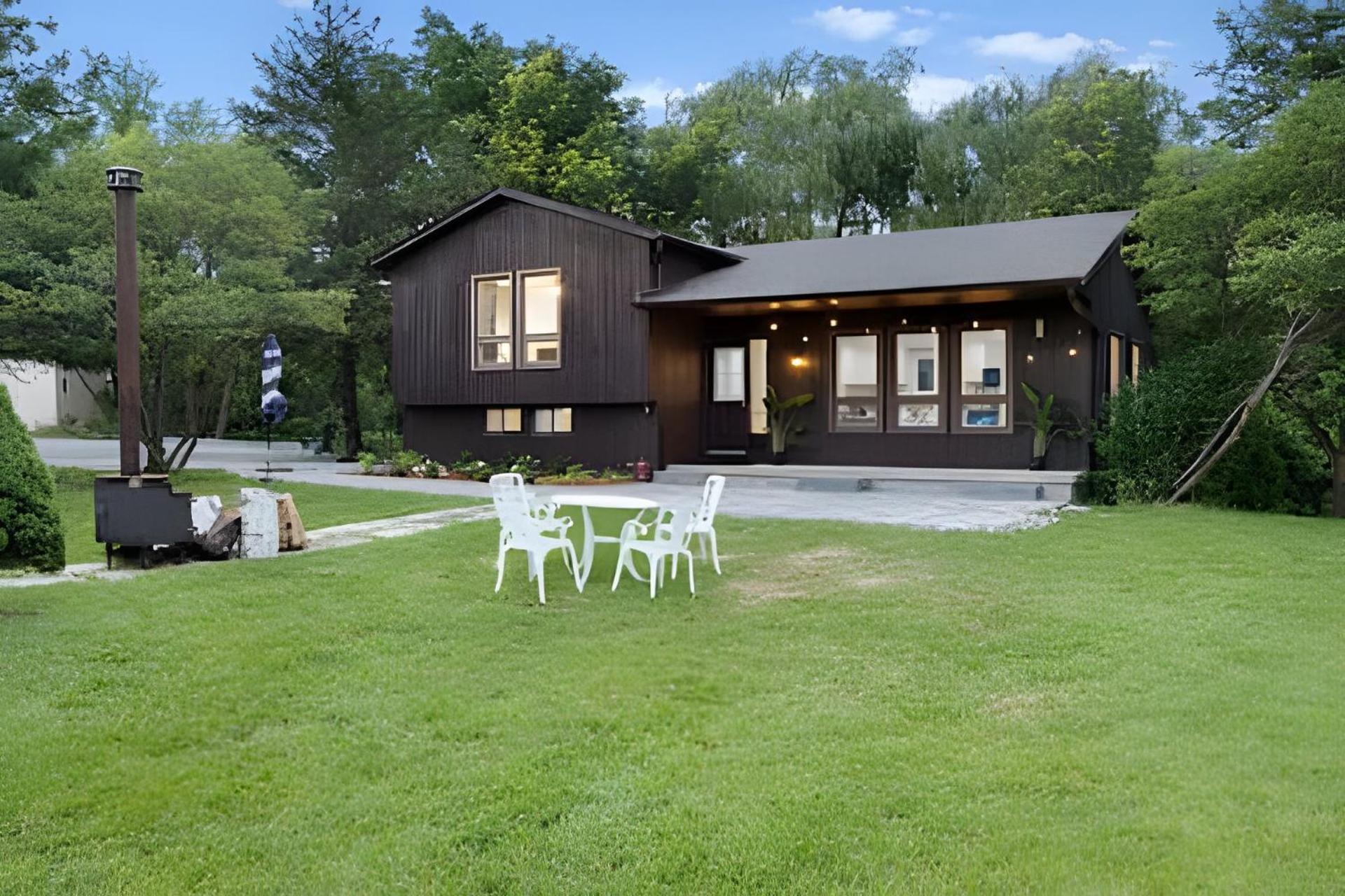 Doran Farm House