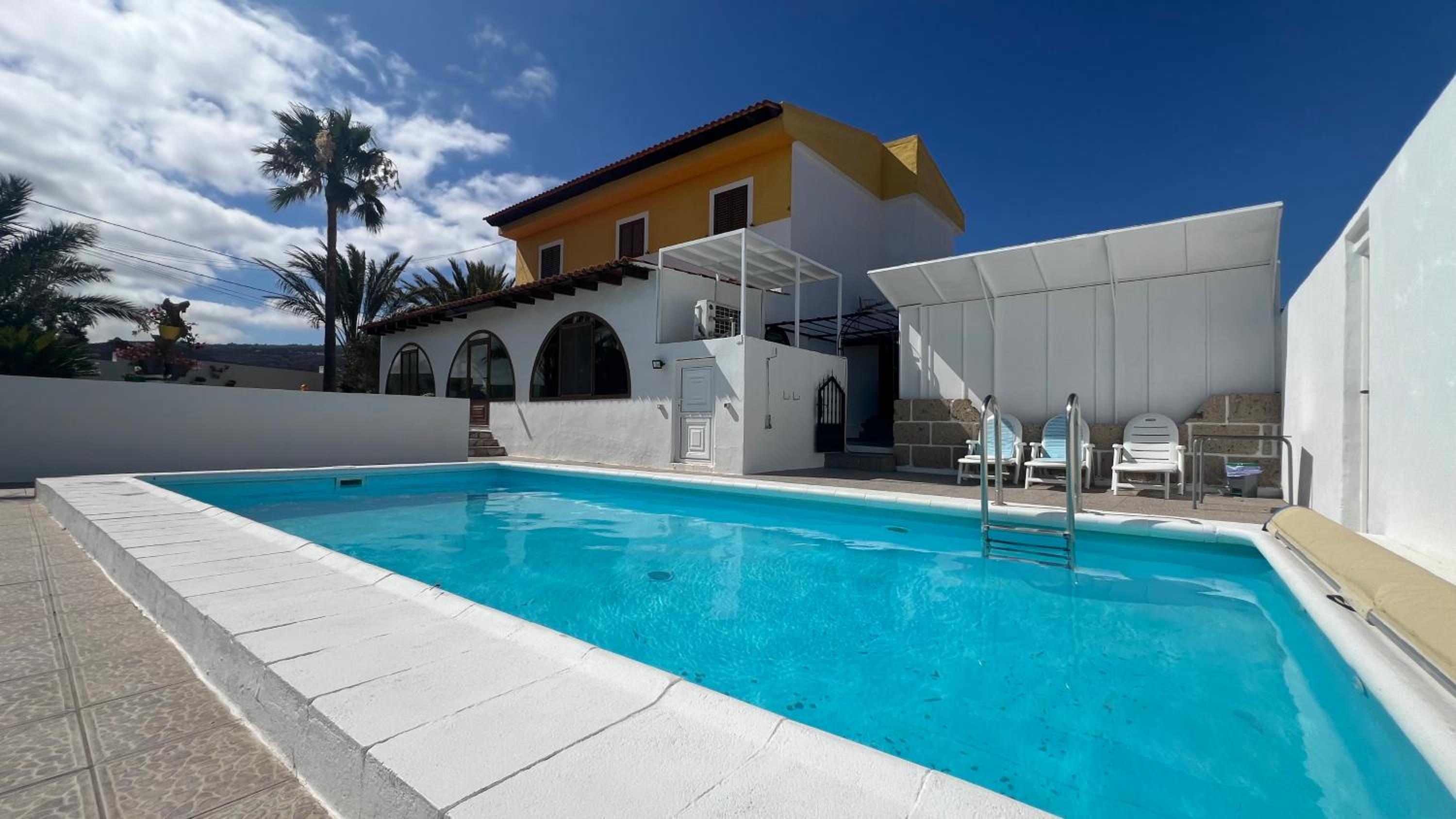 Villa Duke con piscina en Charco del Pino photo 3