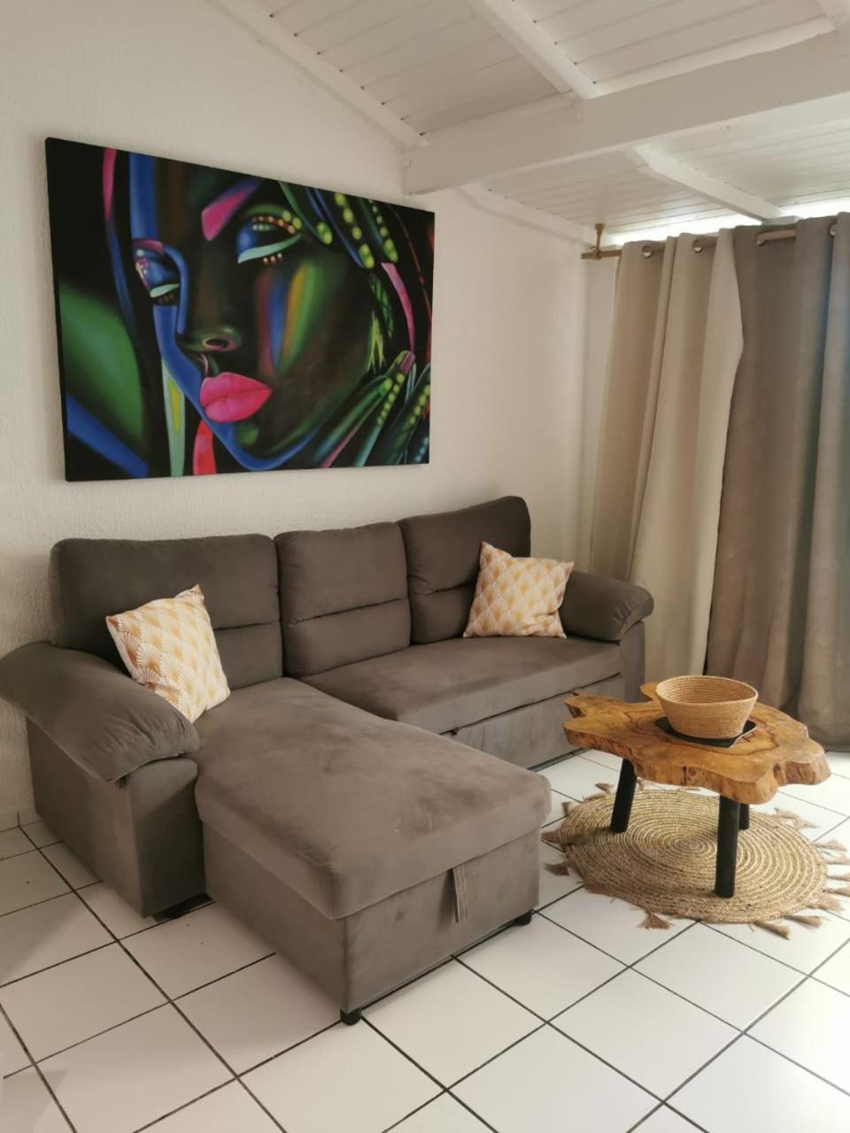 L'HIBISCUS rénové Sept 2025