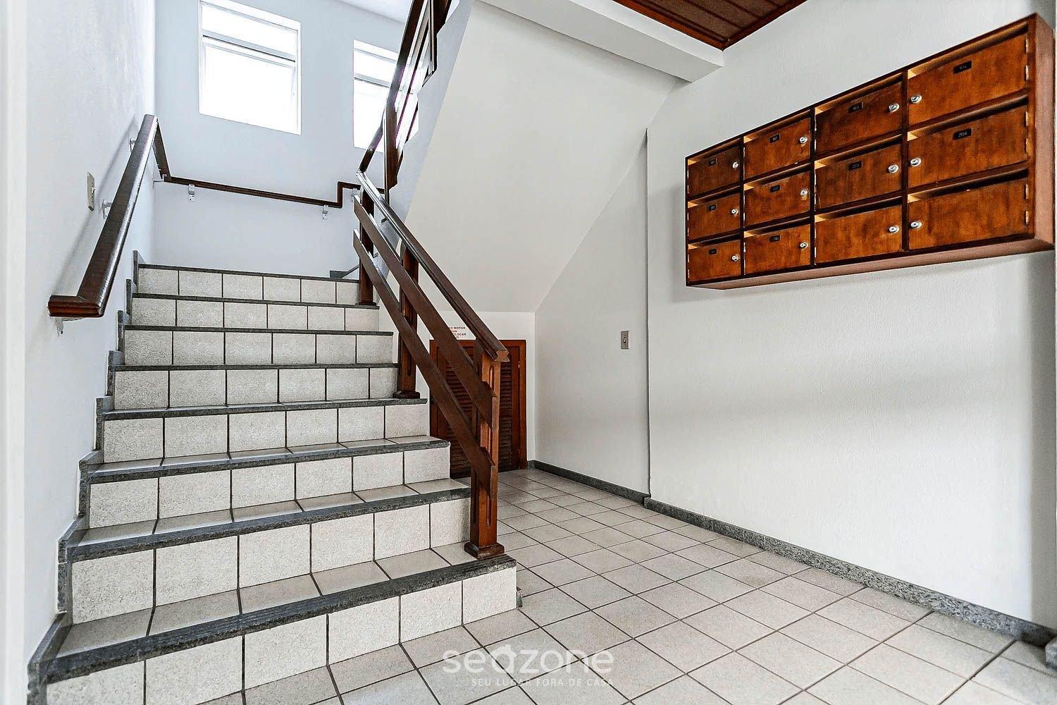 Beautiful apt 600m from Ingleses Beach CNU202