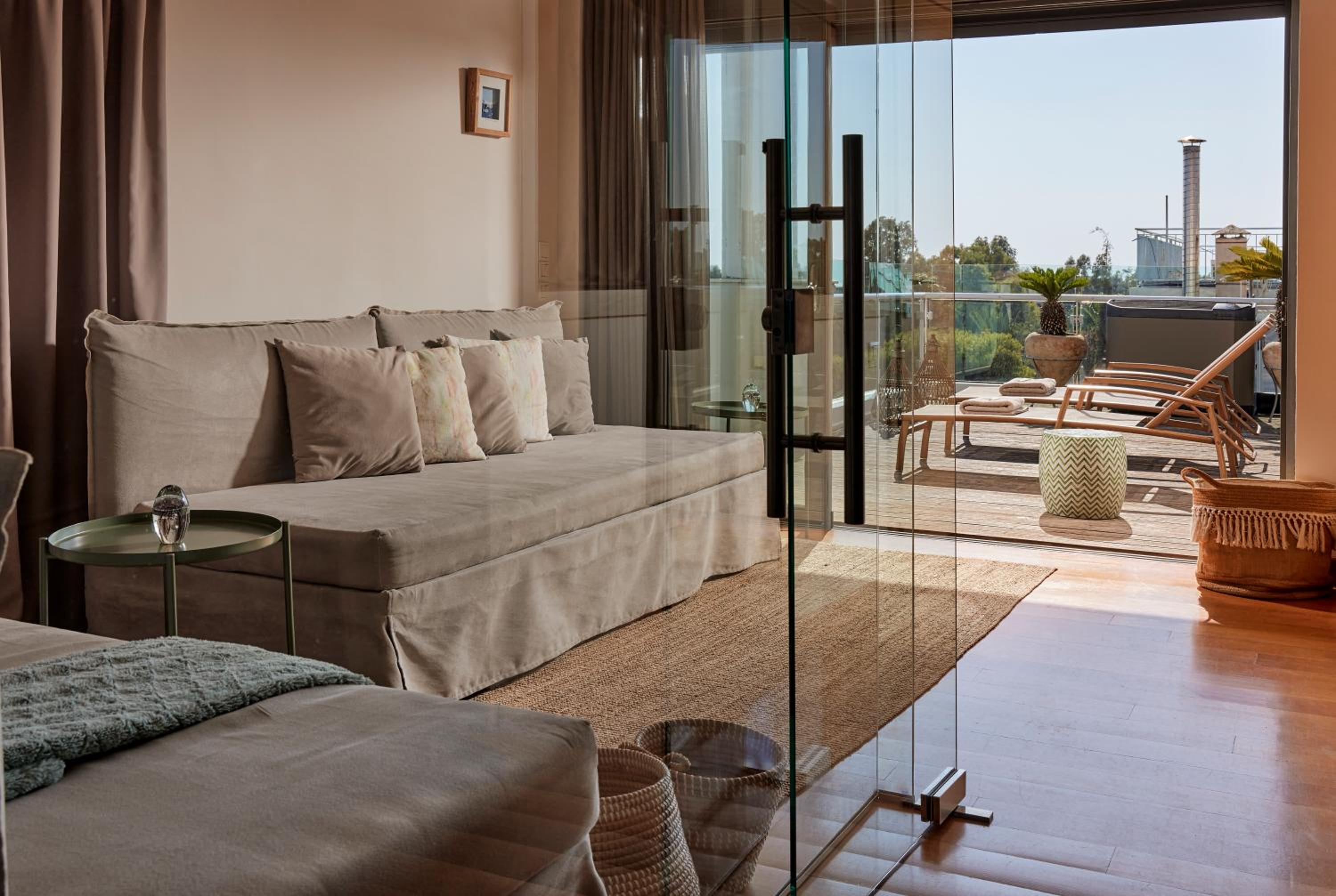 Crystal Green Properties