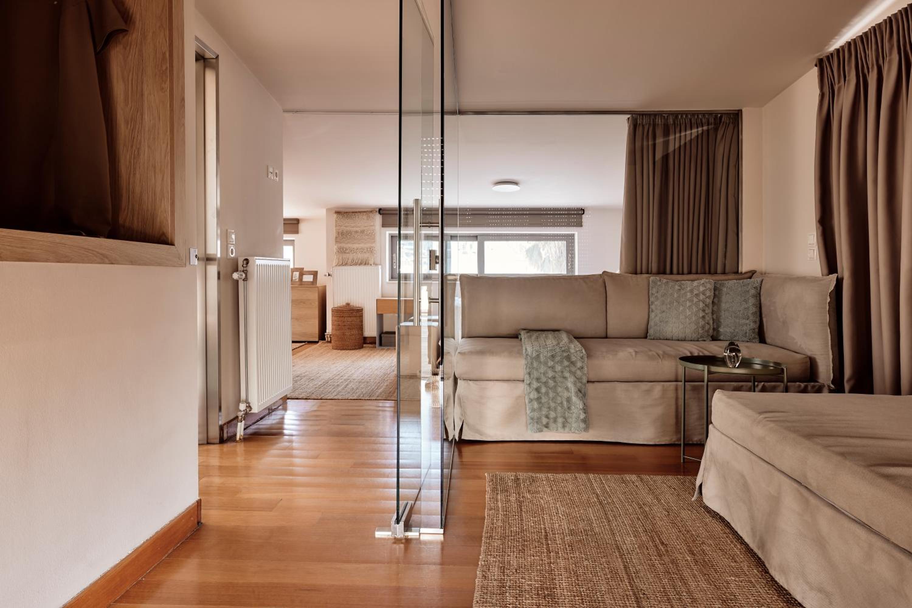 Crystal Green Properties
